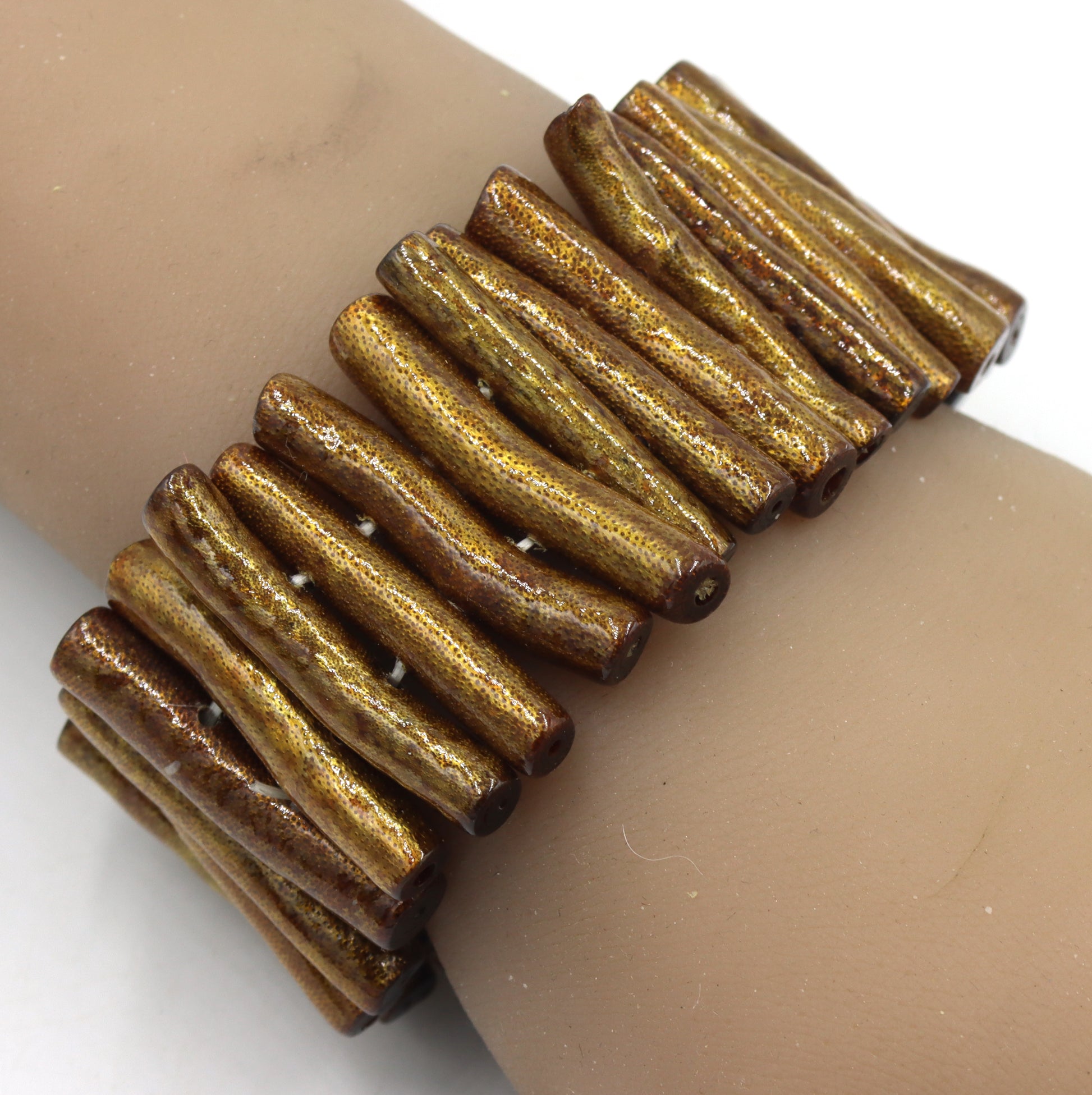 Coral gold branch bracelet