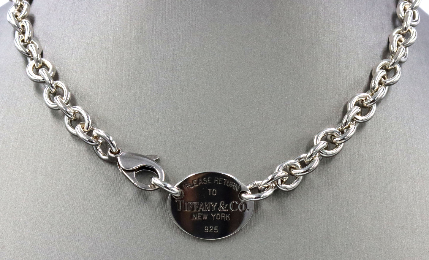 Tiffany & Co return to Tiffany oval tag necklace