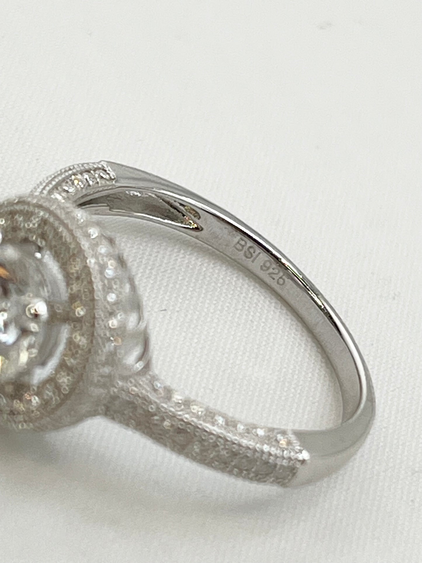 925 Sterling Silver TW One Carat Brilliant Cut Moissanite Halo Engagement Ring