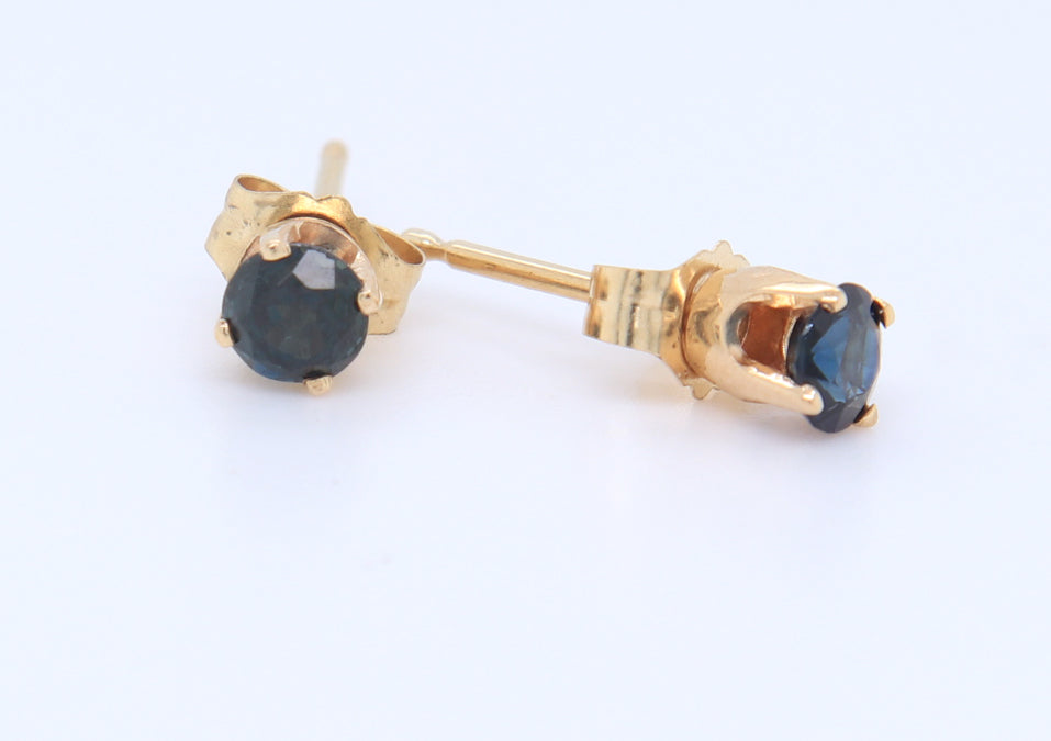 Classic Yellow Gold approximate 0.40ctw Blue Sapphire Stud Earrings