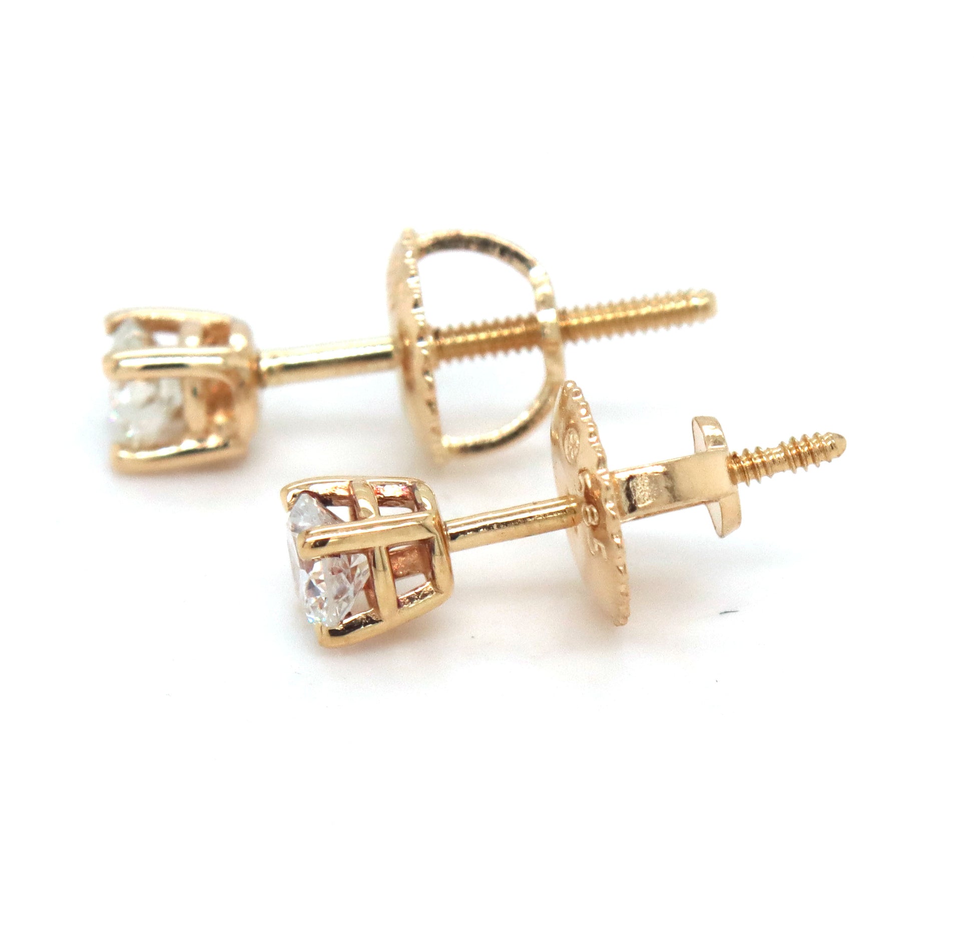 14kt Yellow gold 0.25 diamond stud earrings