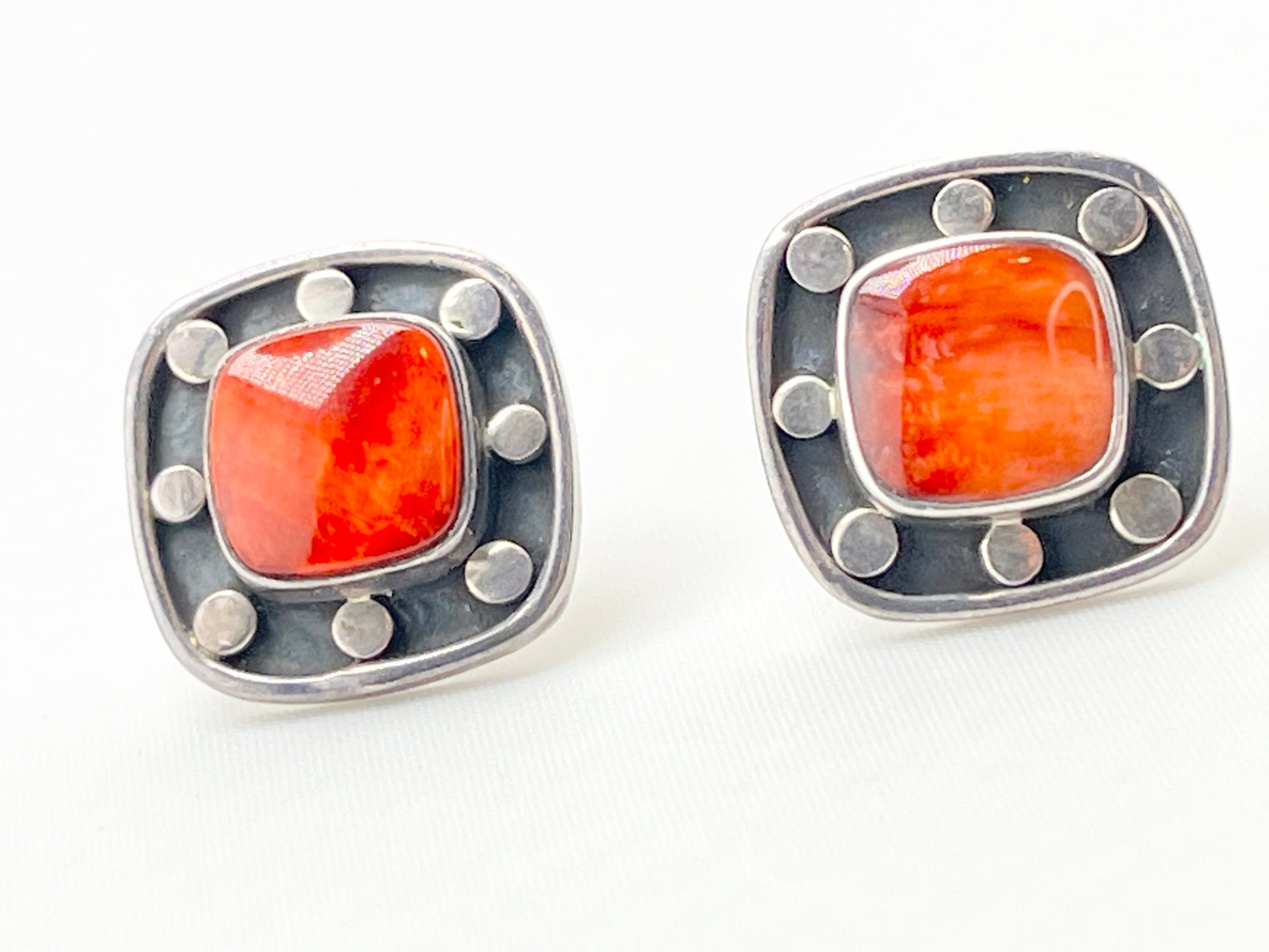 925 Sterling Silver Square Spiny Oyster  Adorned With Small silver Dots Earrings