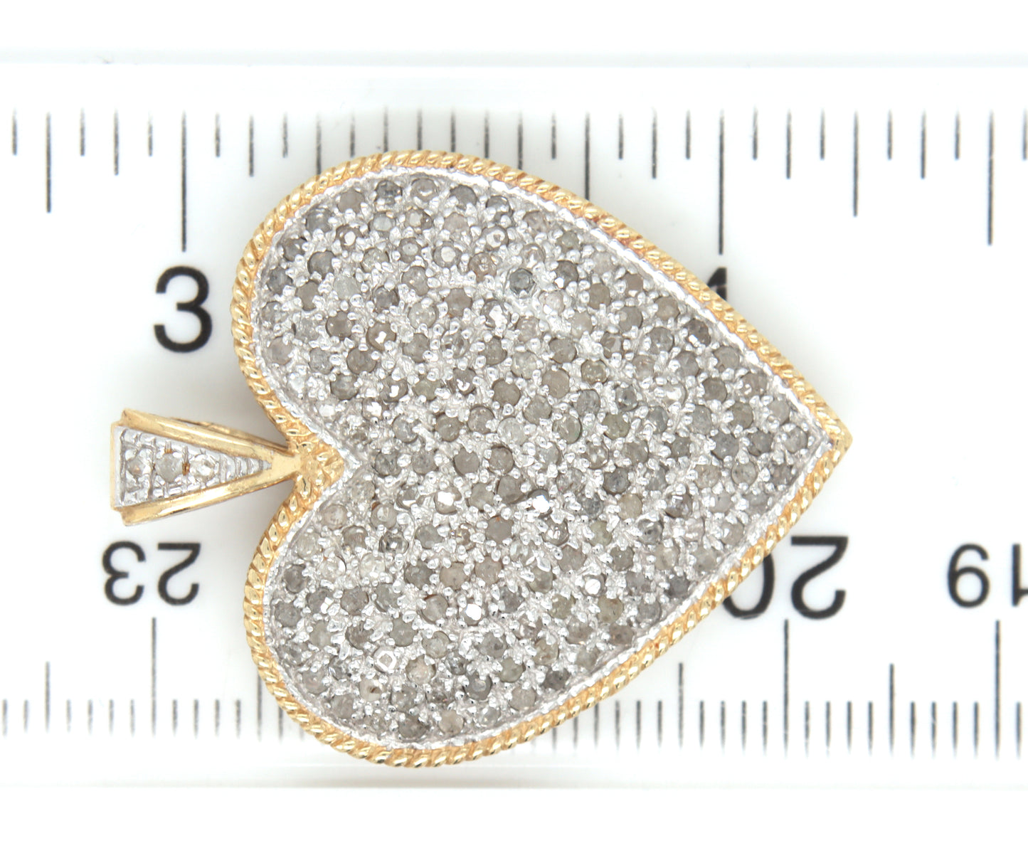 10kt Yellow gold diamond heart shaped pendant