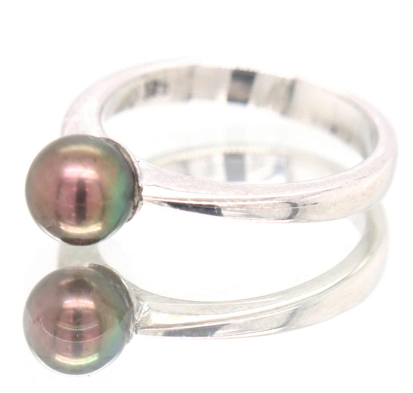 Simple 18kt WG 6.5mm Black Pearl Ring