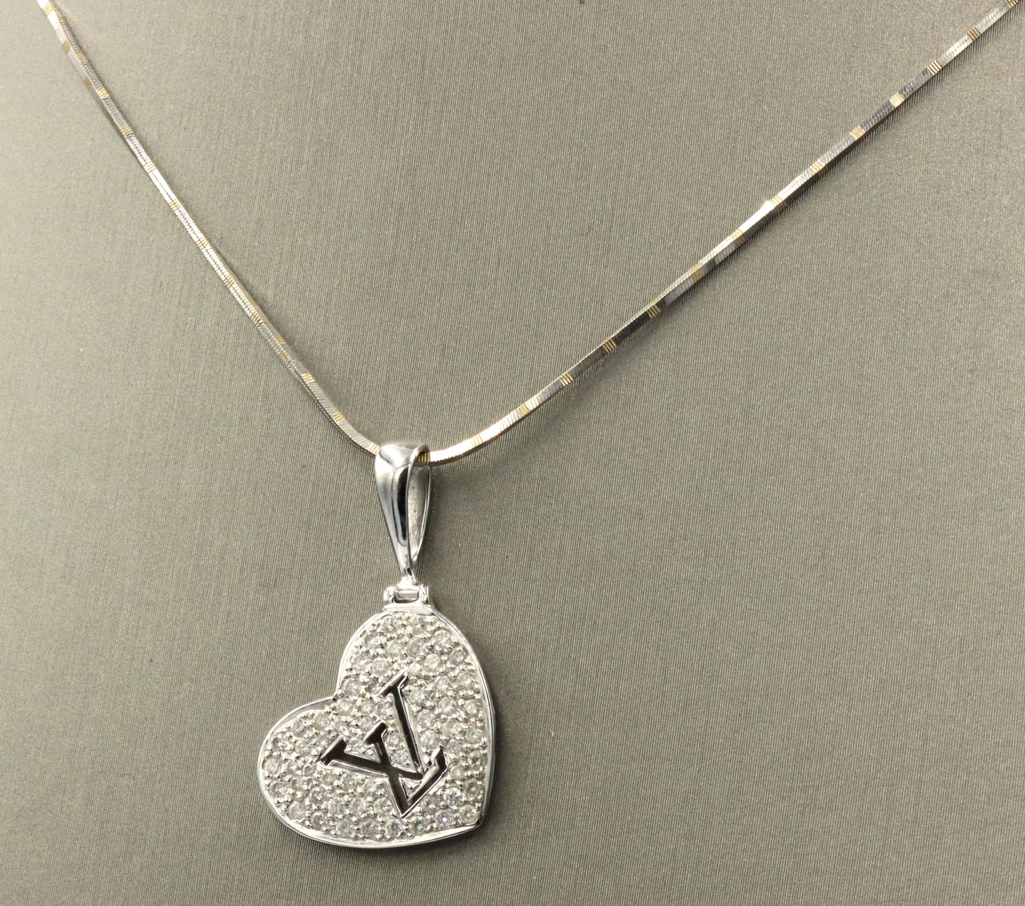 18kt White gold LV diamond heart shaped pendant on Italian chain necklace