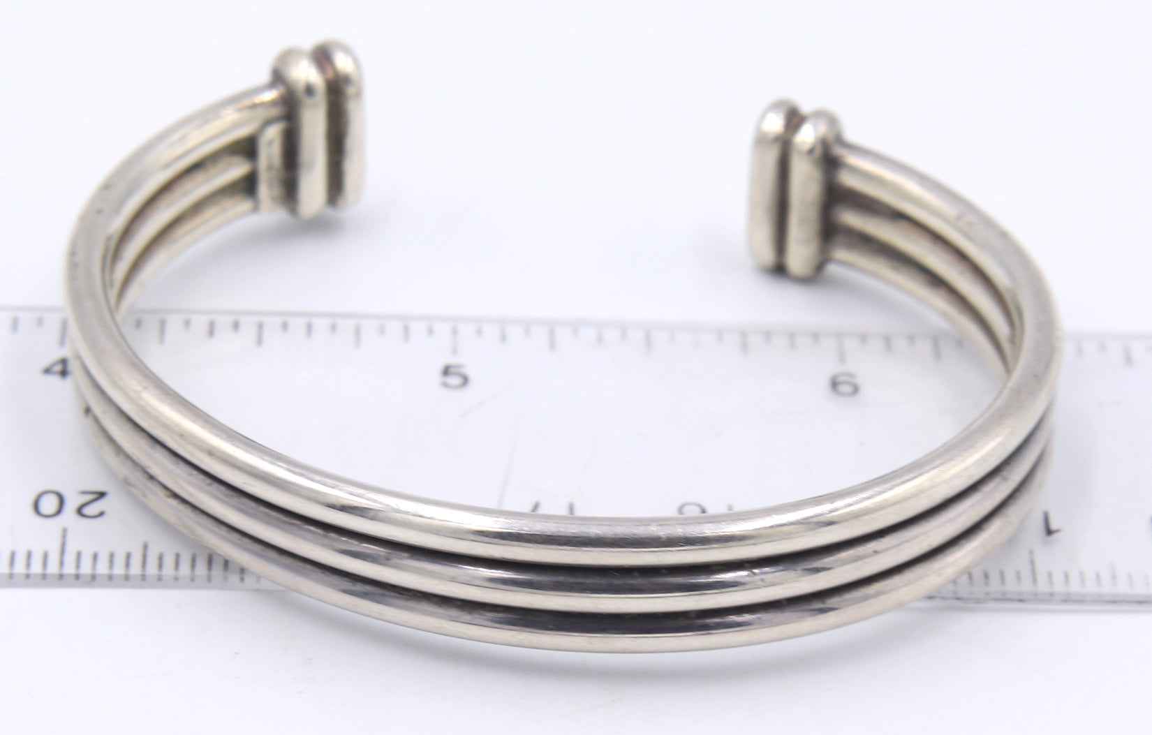 Group lot of vintage 925 sterling silver bangles