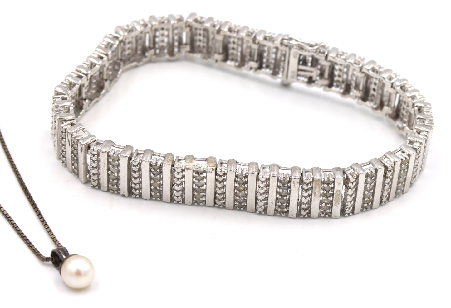 Group lot of Vintage 925 sterling silver jewelry