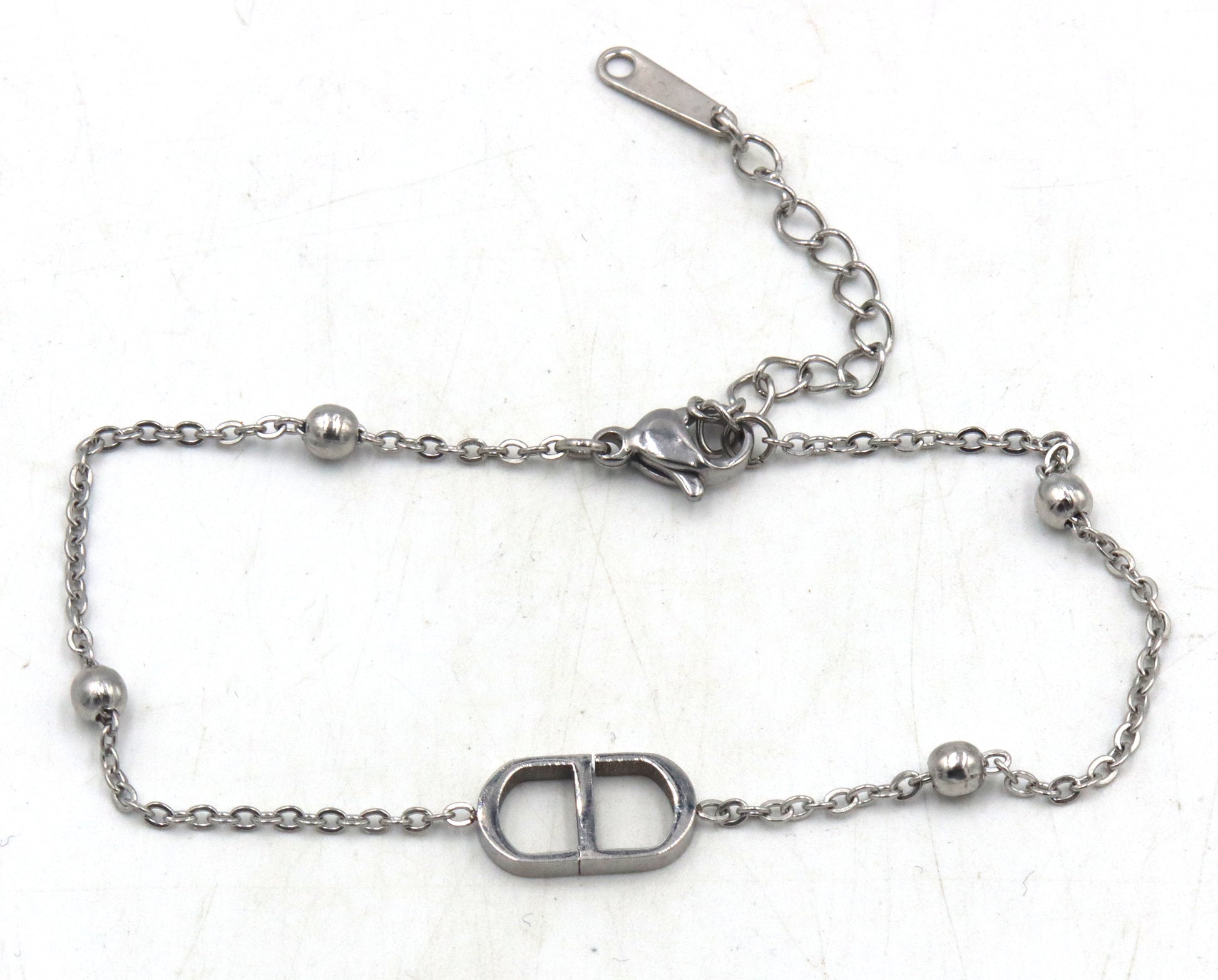 Stainless steel adjustable bracelet