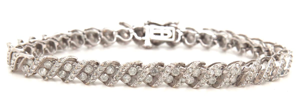 14kt White gold diamond link bracelet