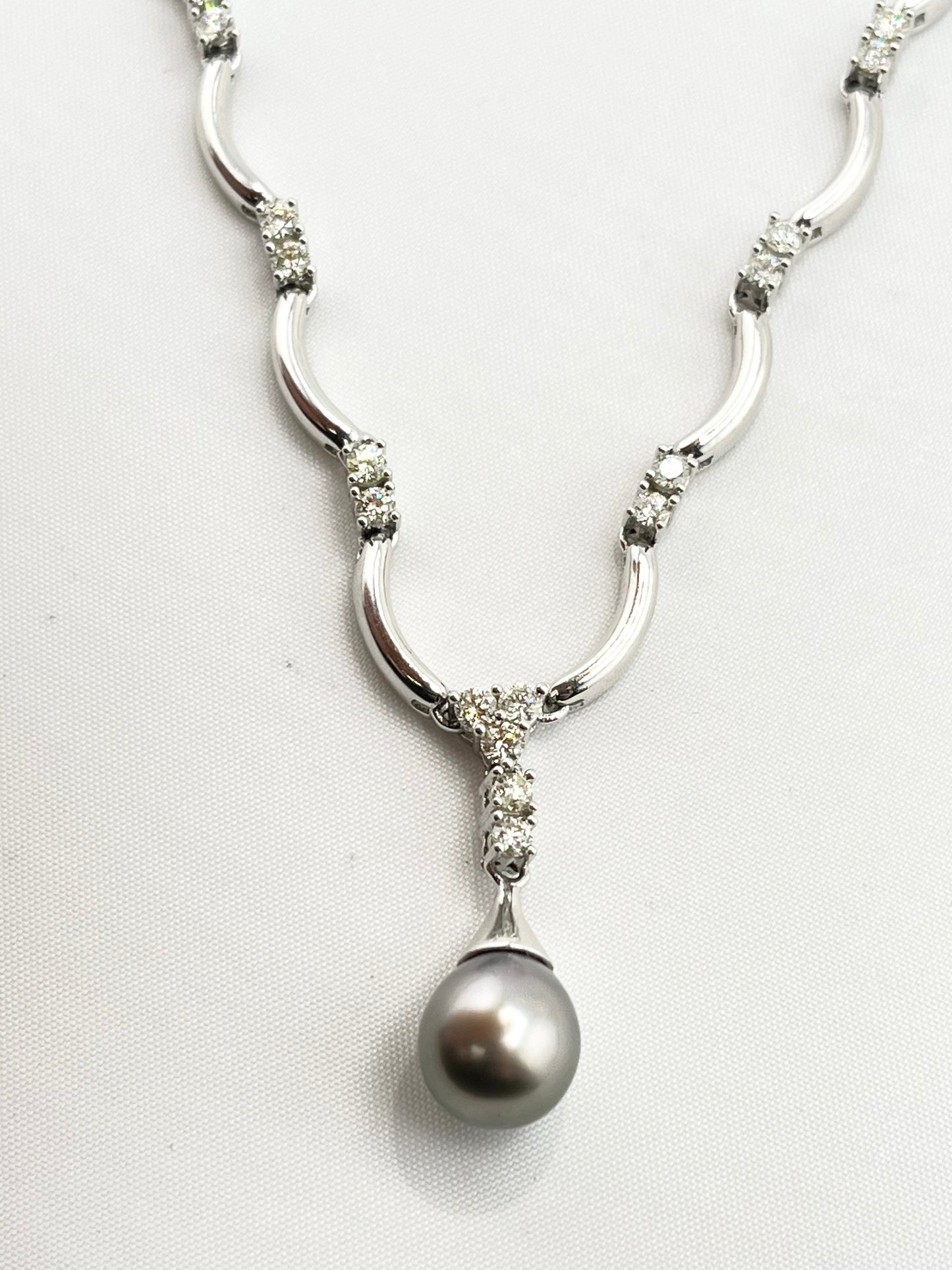 14KT White Gold U Shaped Link Chain Accented With Diamond and Tahitian Pearl Drop Necklace