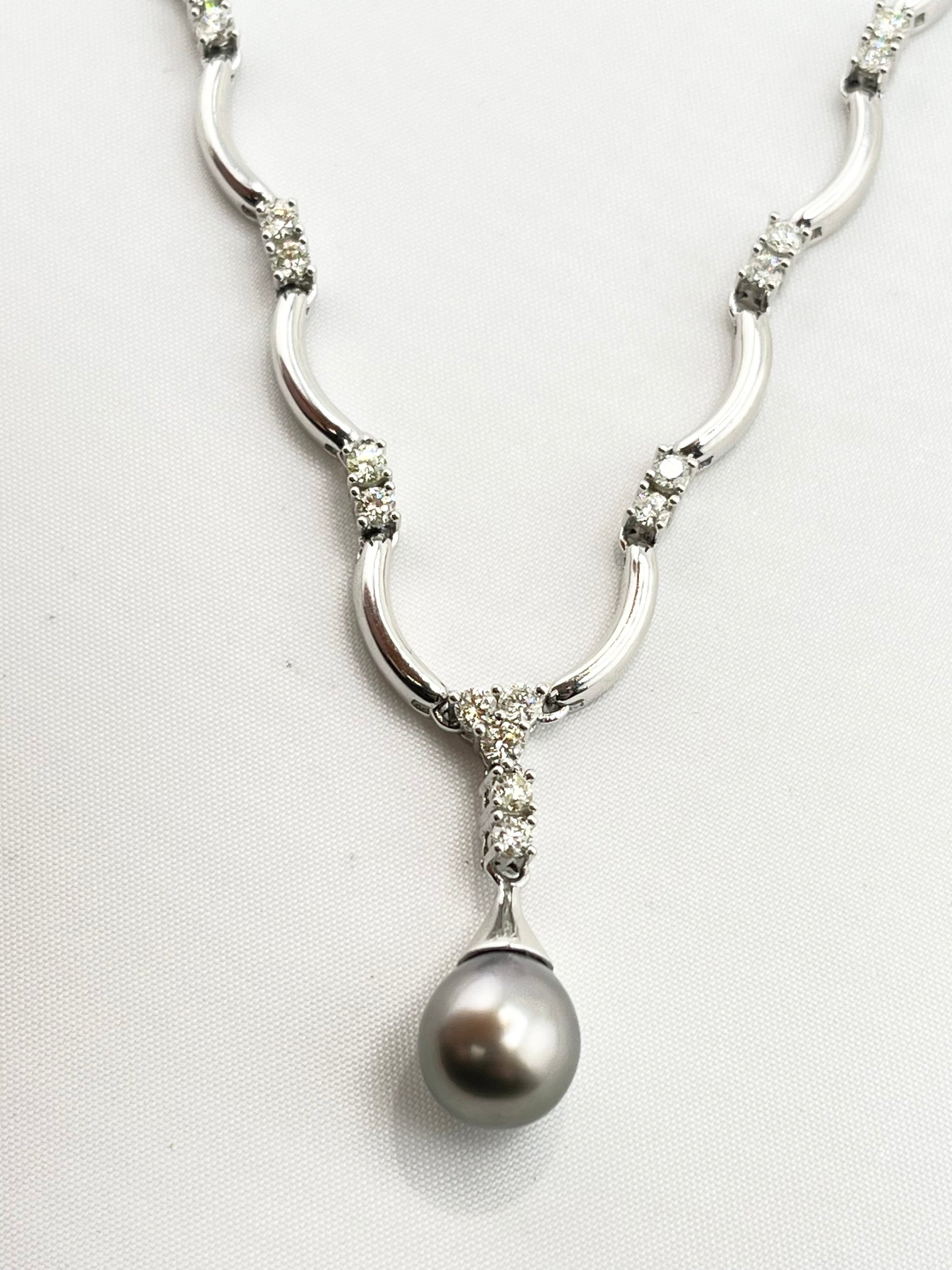 14KT White Gold U Shaped Link Chain Accented With Diamond and Tahitian Pearl Drop Necklace