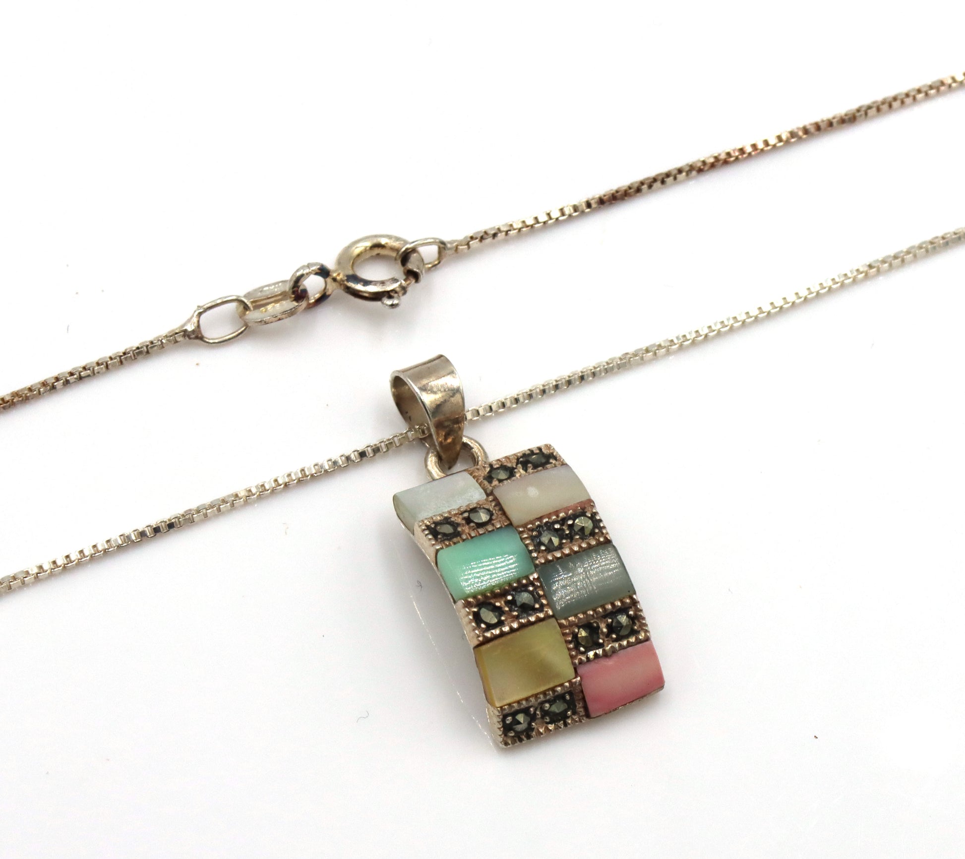 Group lot of 7 vintage 925 sterling silver pendants on chain necklaces