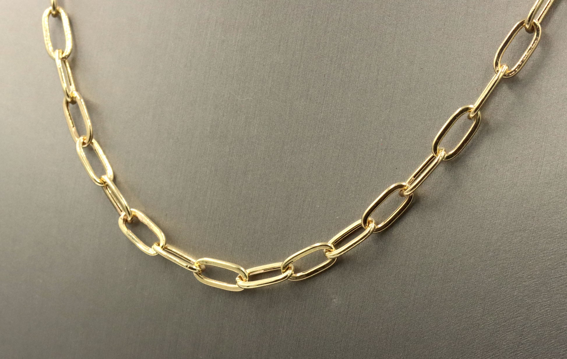 18kt Yellow gold paper clip chain necklace