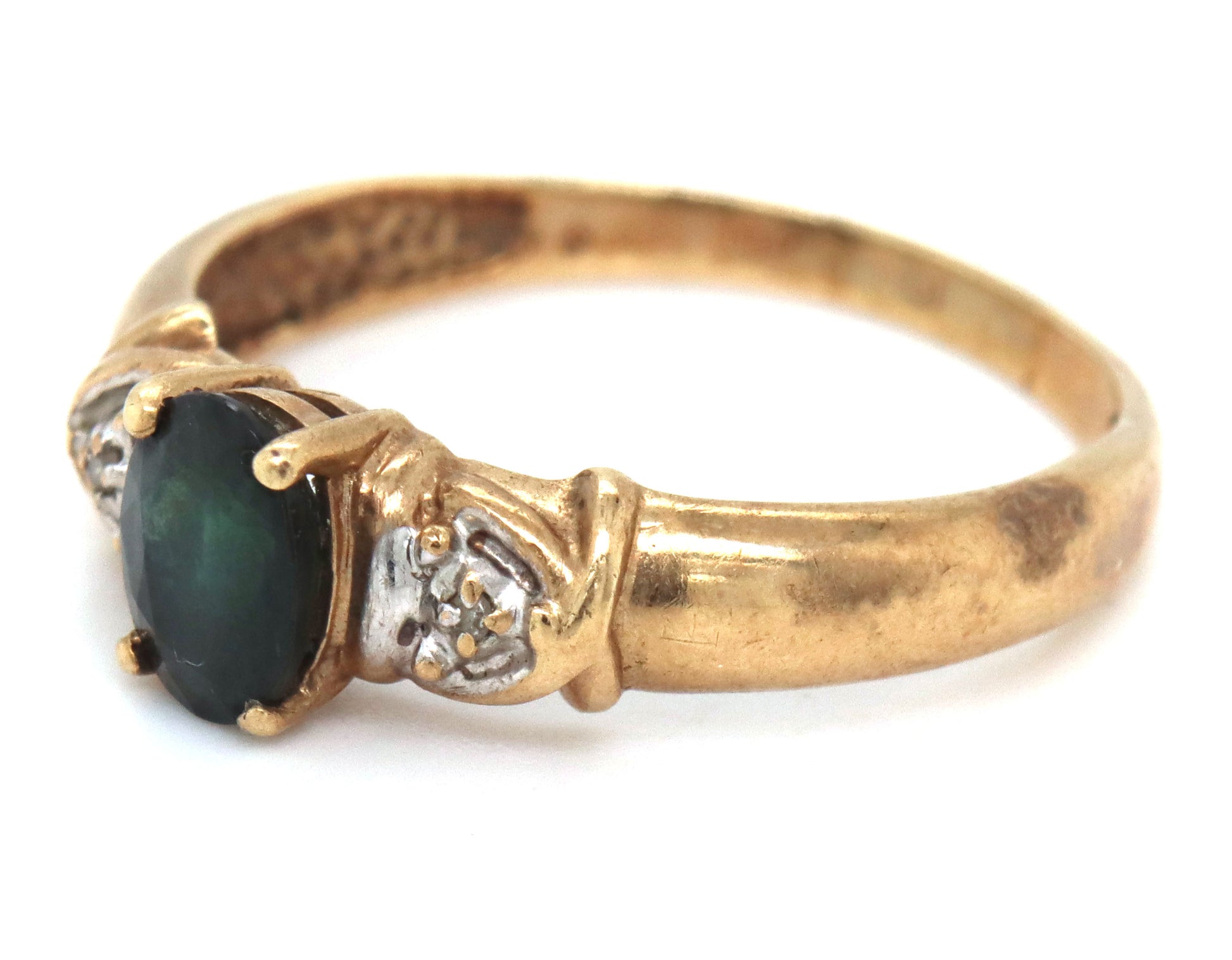 10kt Yellow gold blue sapphire ring