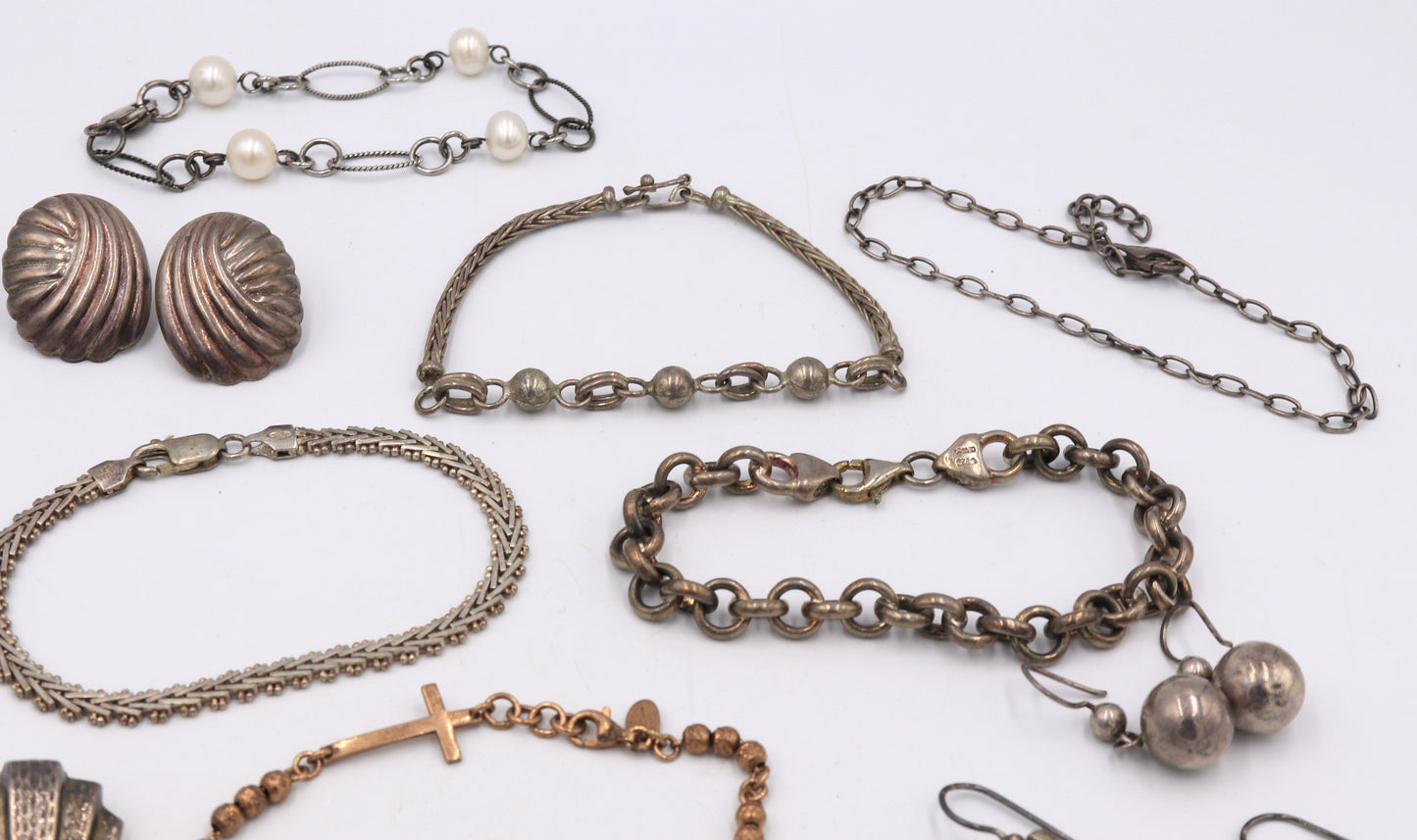 Group lot of Vintage 925 sterling silver miscellaneous jewellery