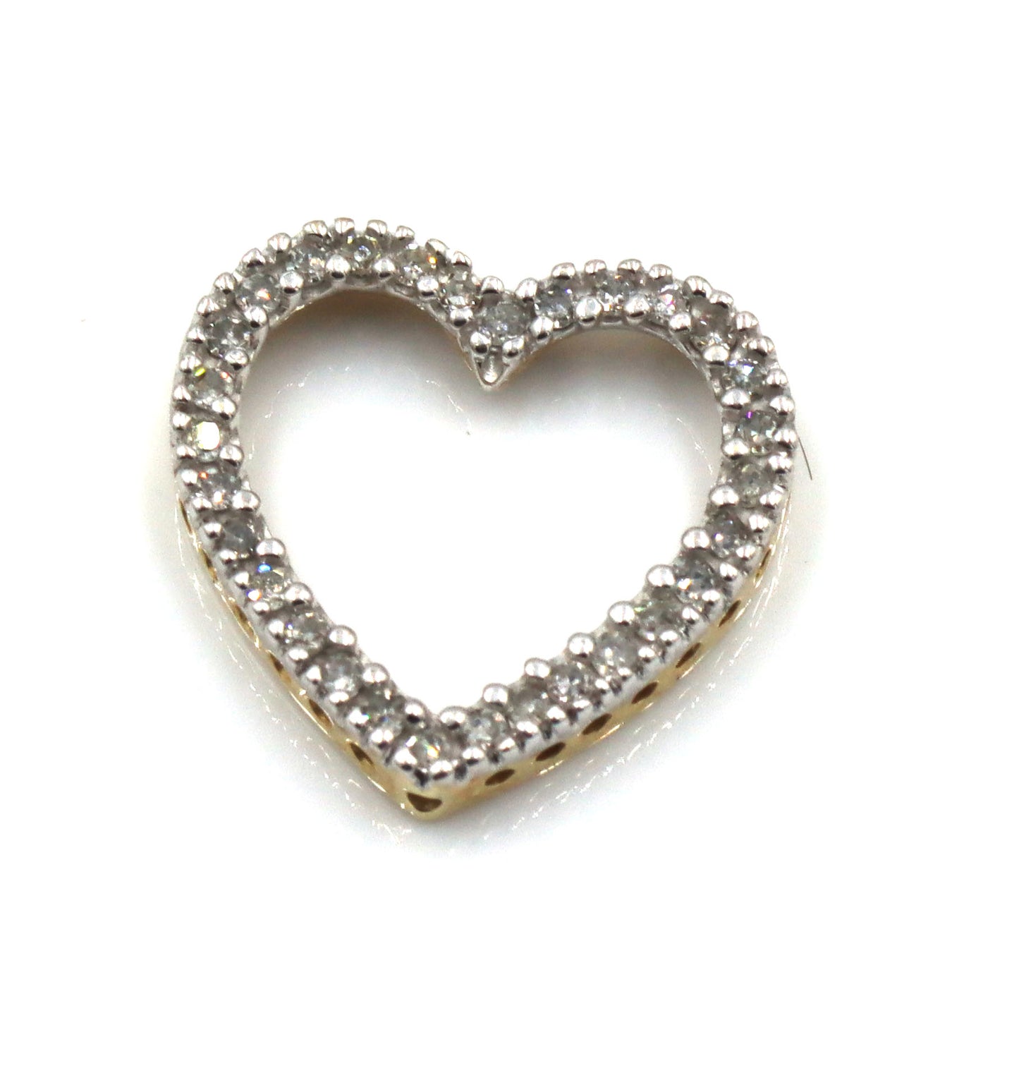10kt Yellow gold diamond heart shaped pendant