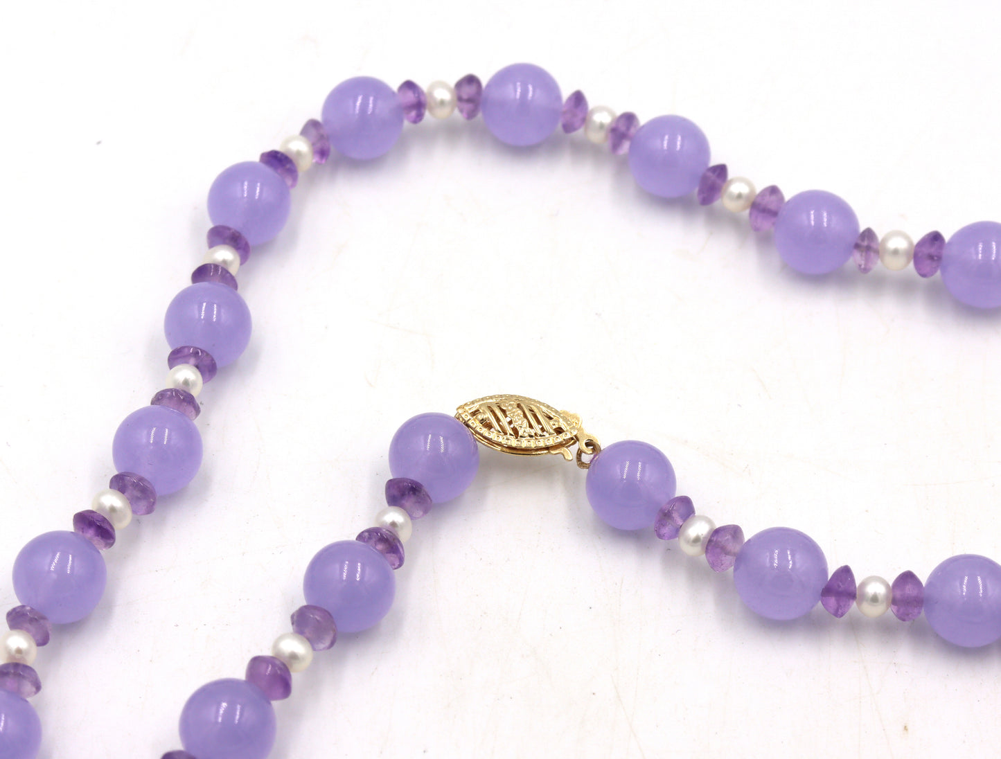 Amethyst and pearl beaded necklace