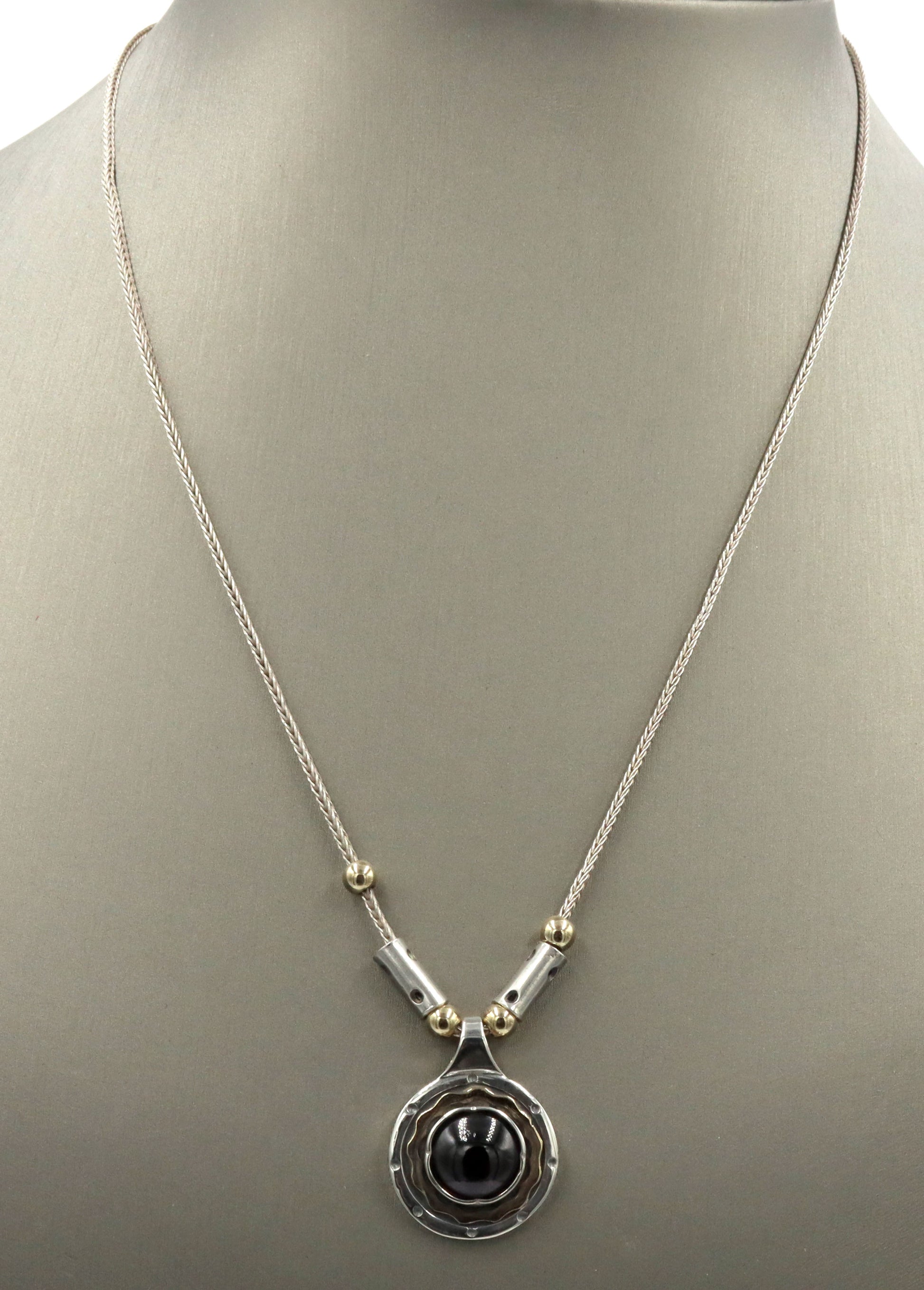 925 Sterling silver Garnet Cab 2 tone pendant on chain