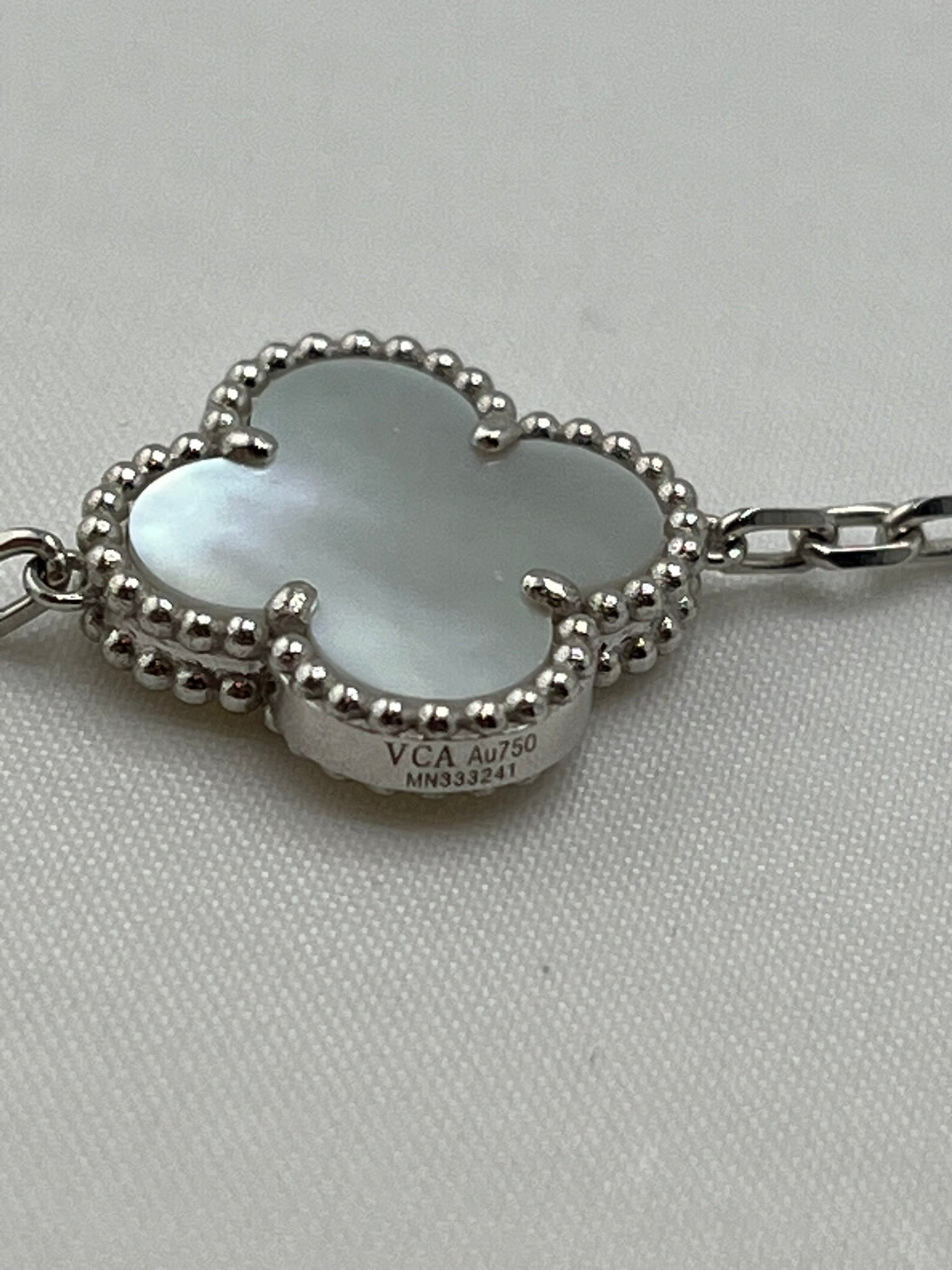 18KT White Gold Handcrafted Five Clover White Mother Of Pearl Bracelet