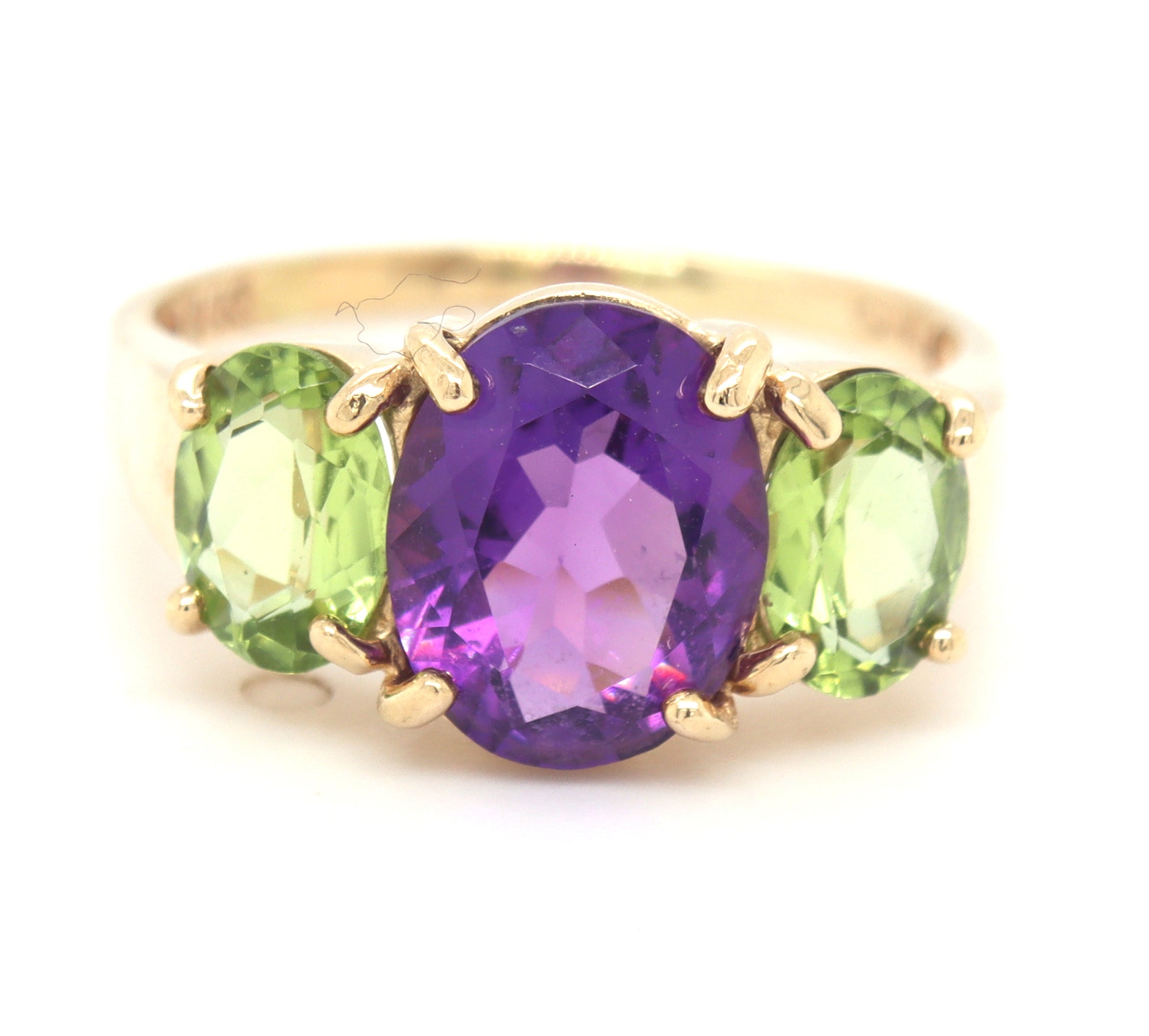 14kt Yellow gold 2.40ctw amethyst and 1.25ctw peridot cocktail ring