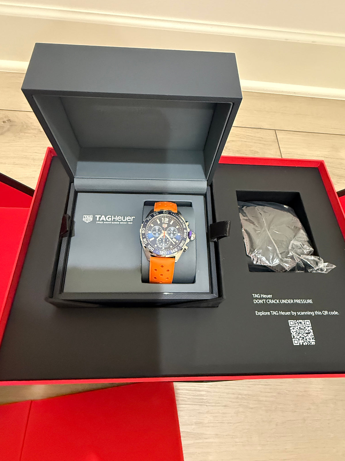 Tag Heuer Gent's watch model CAZ1014