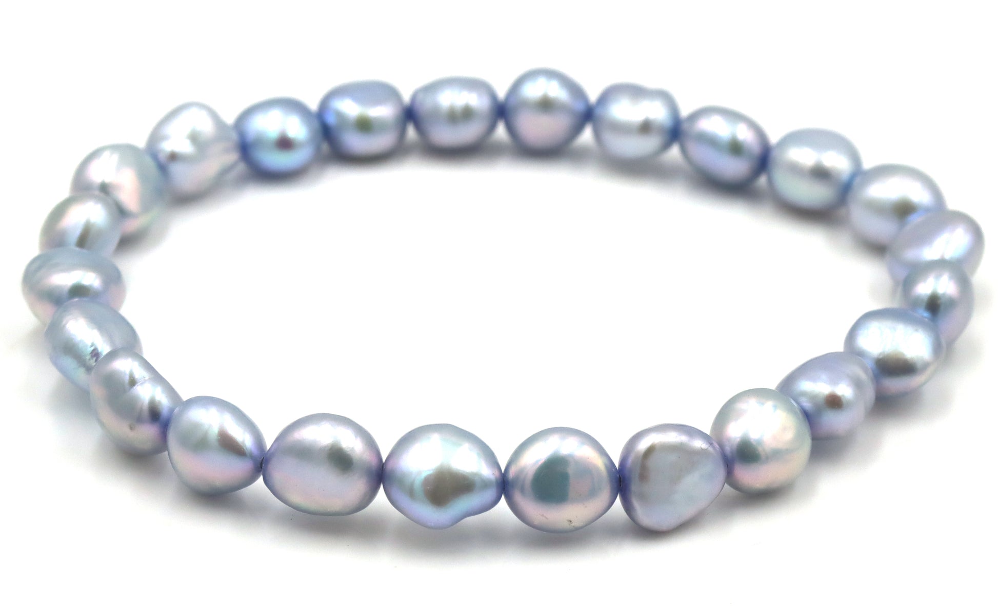 3 Lot of pearl bracelets