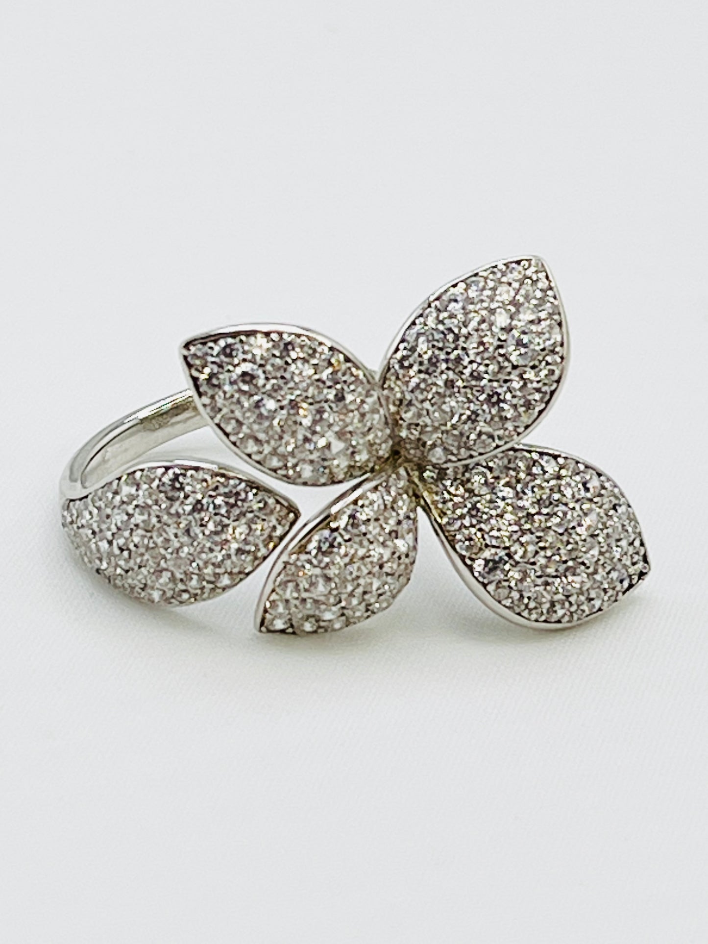 925 Sterling Silver Modern Five leaf Petal Pave Ring