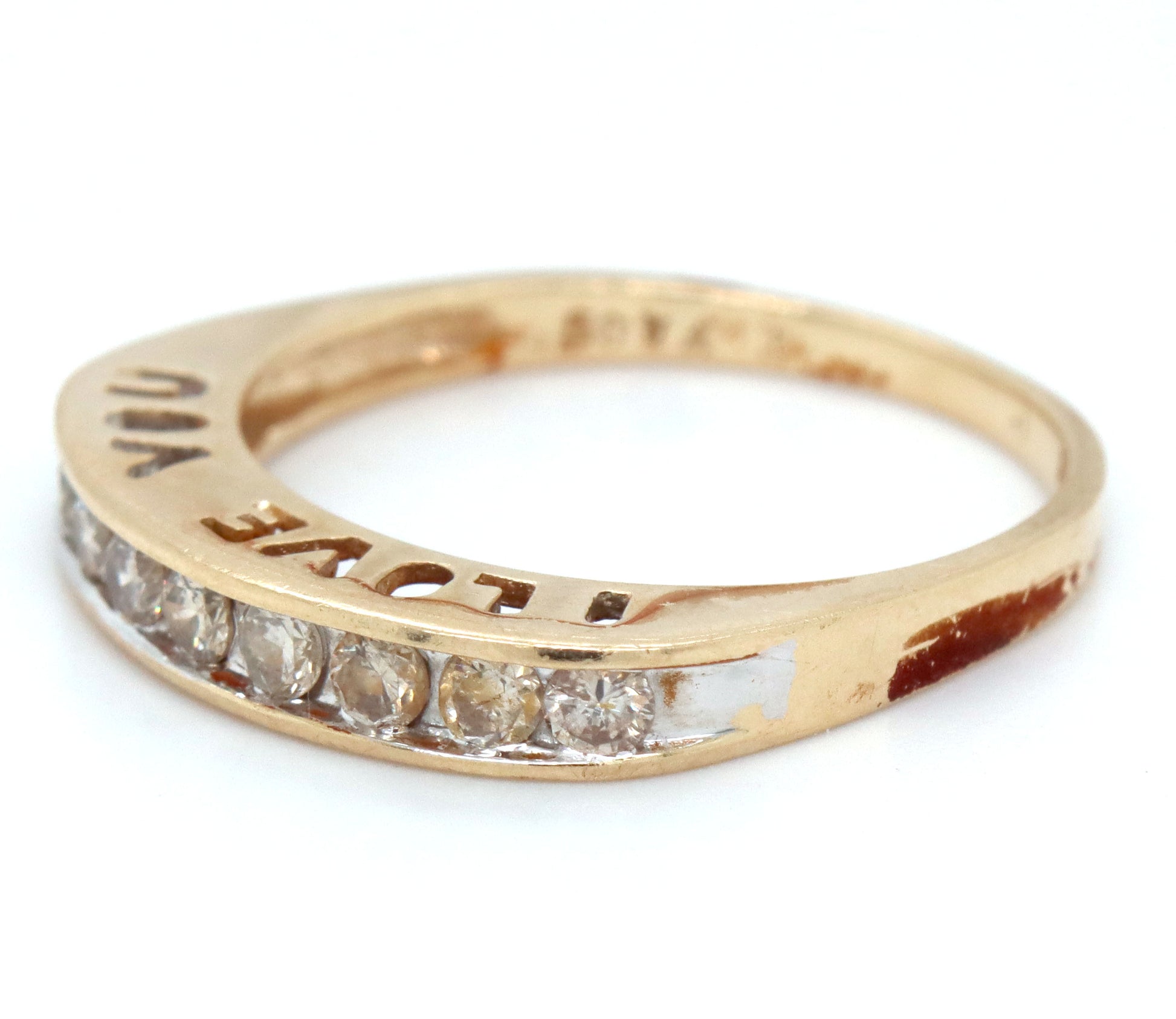 10kt Yellow gold Love diamond band