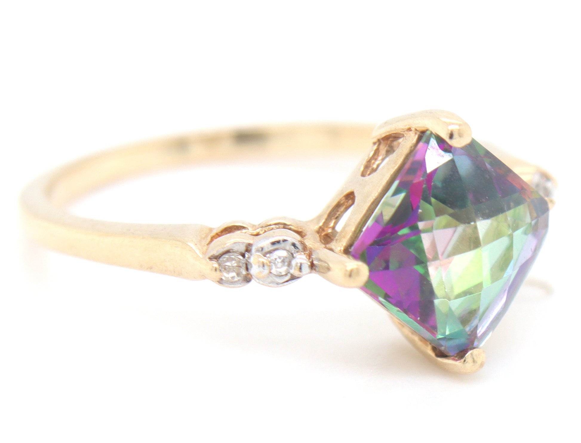 10kt Yellow gold Mystic topaz ring