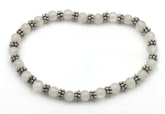 Pearl and silver beaded bracelet