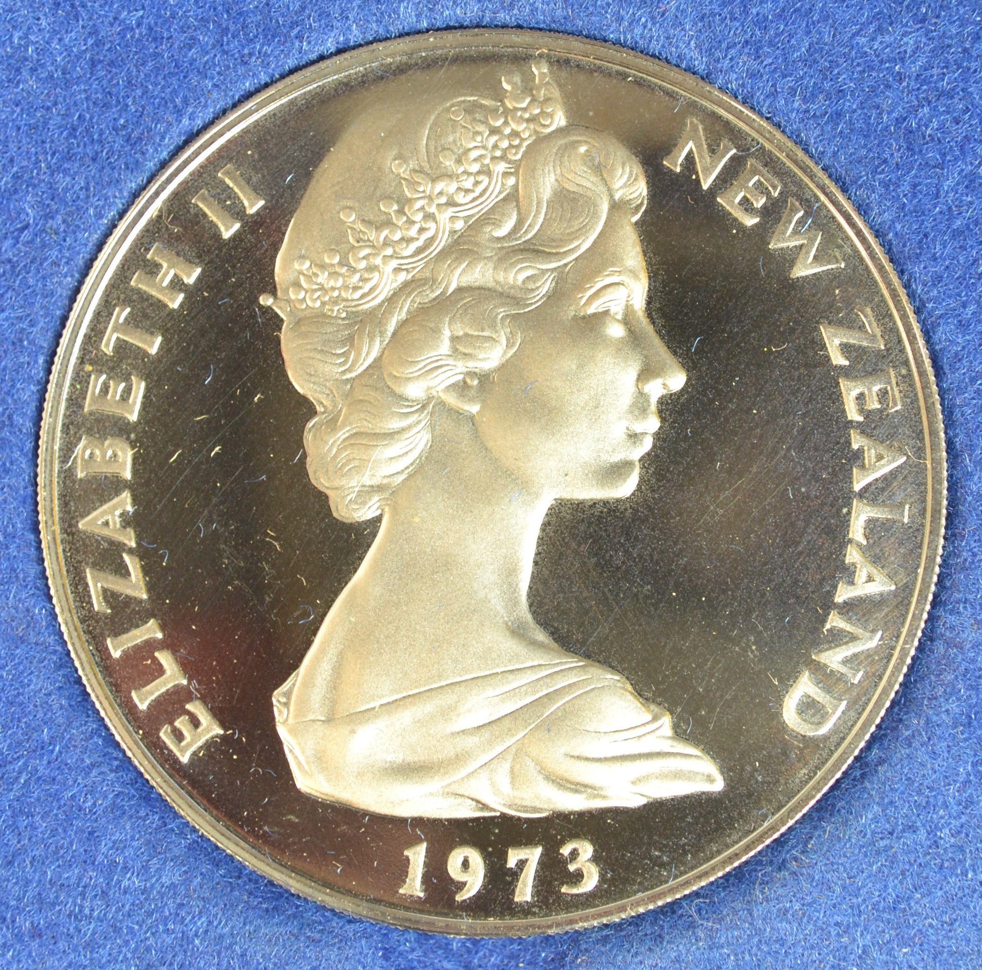 1973 New Zealand One Dollar Proof Coin Brilliant Mirror Finish Original Presentation Case
