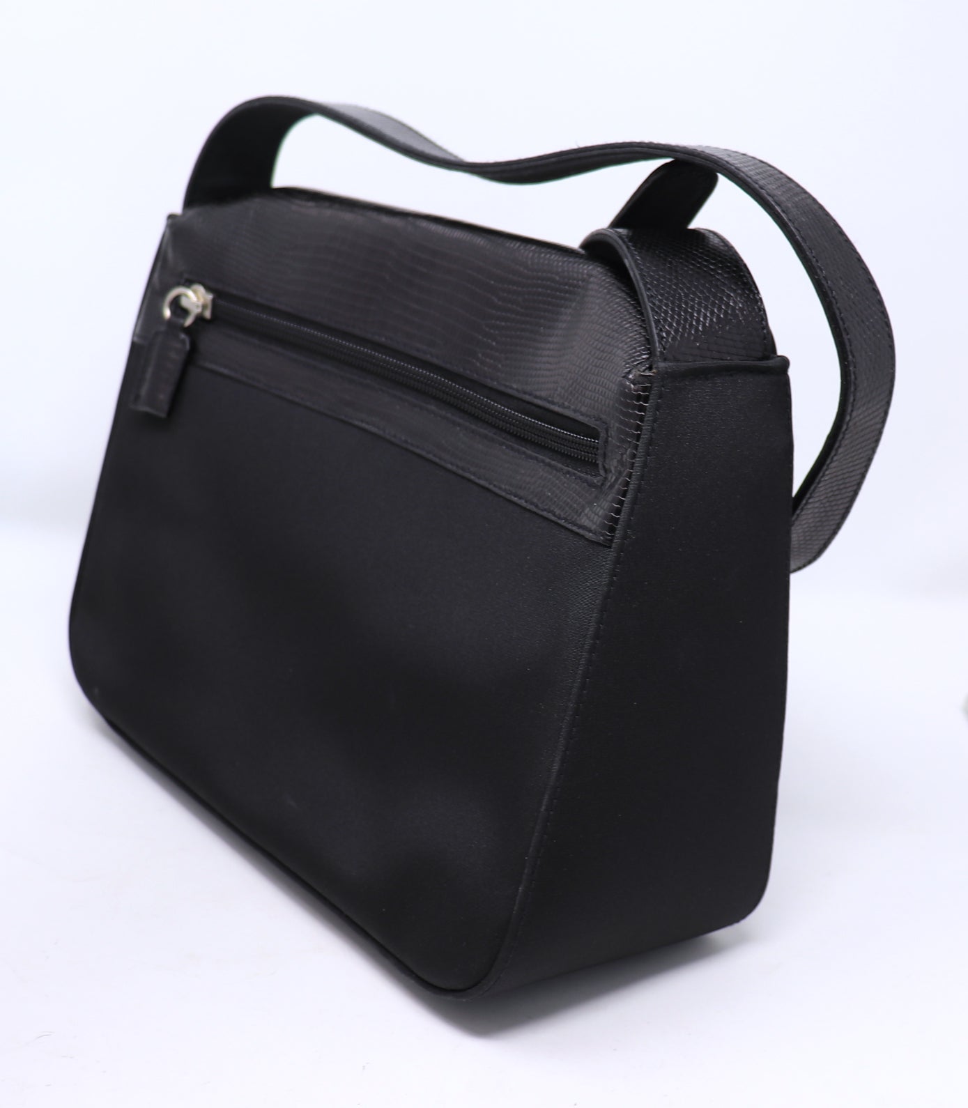 Preowned Talbots Black Fabric purse
