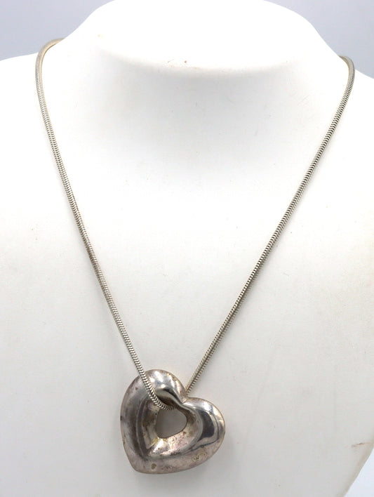 925 Sterling silver heart shaped pendant on snake chain necklace