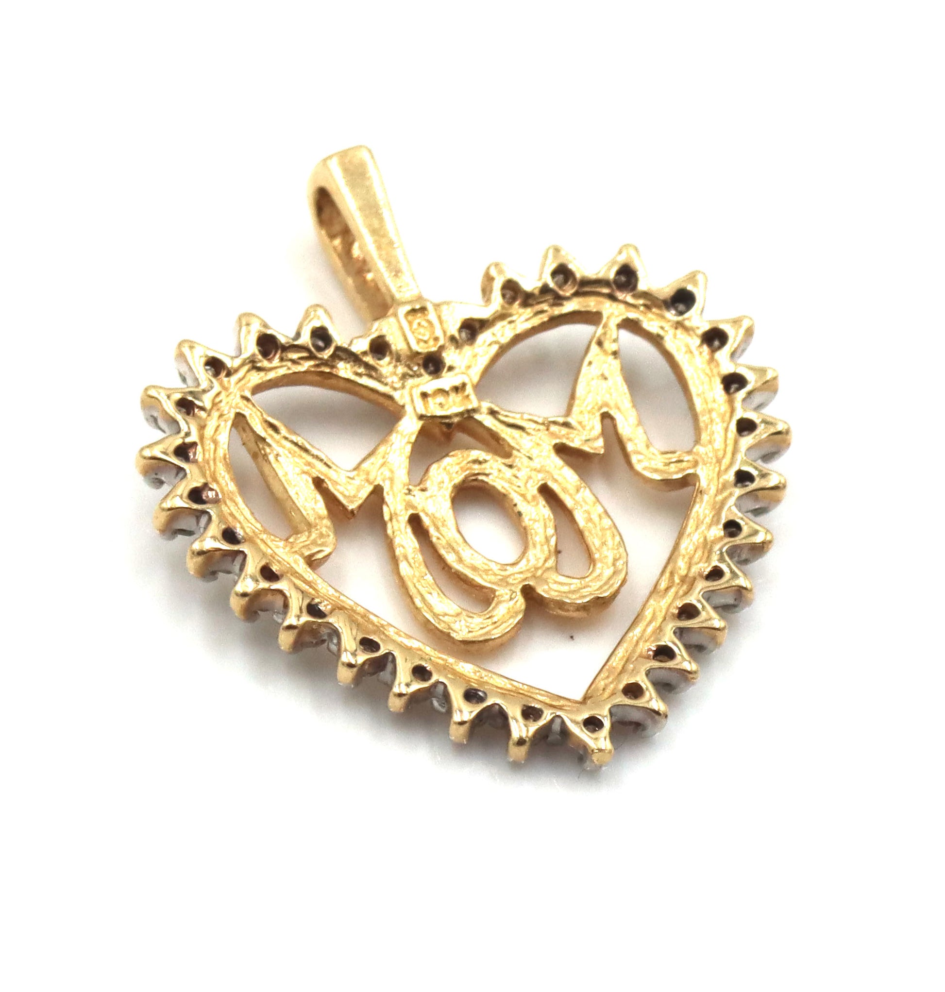 10kt Yellow gold heart shaped MOM diamond pendant