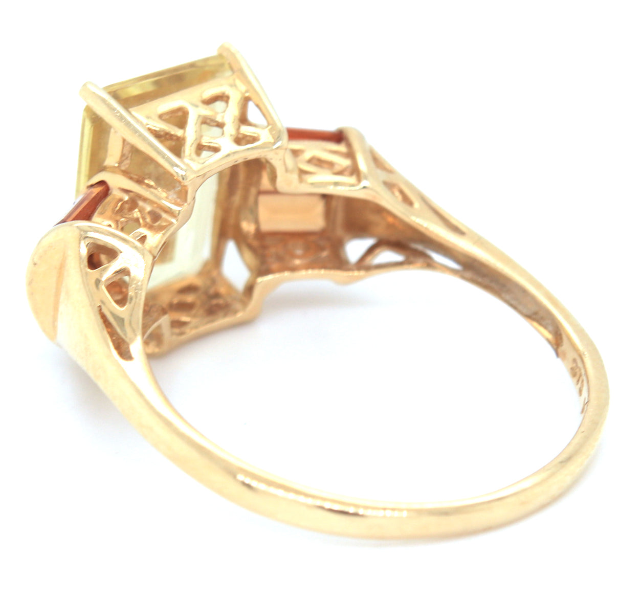 14kt Yellow gold quartz and sapphire ring