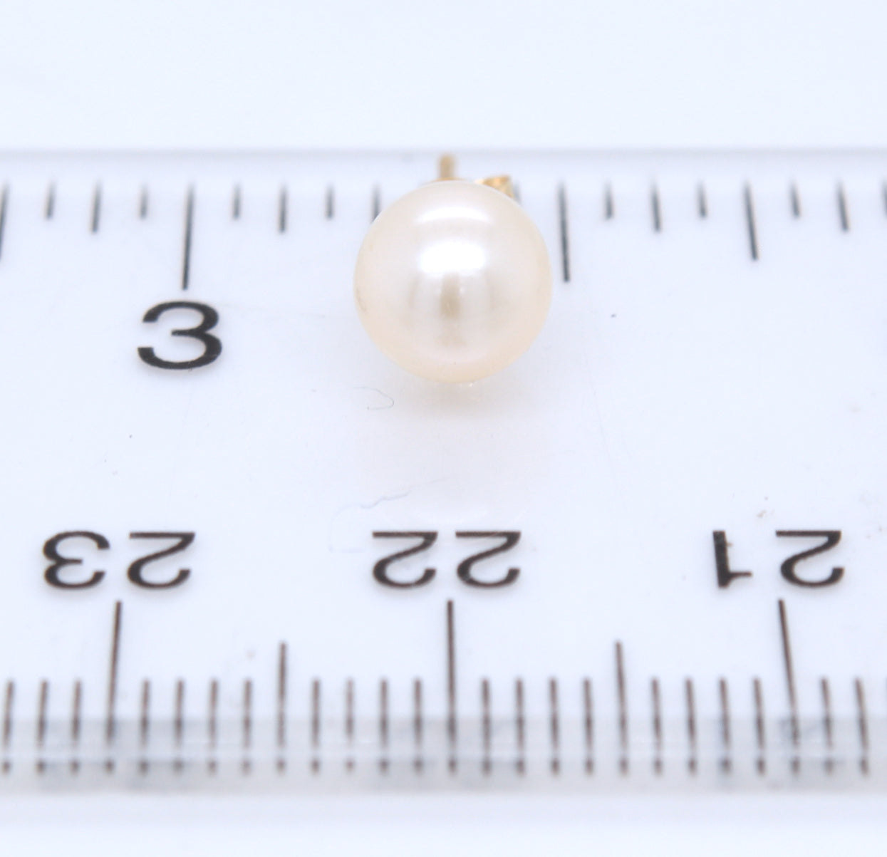 14kt Yellow gold 6-6.5mm Pearl stud earrings