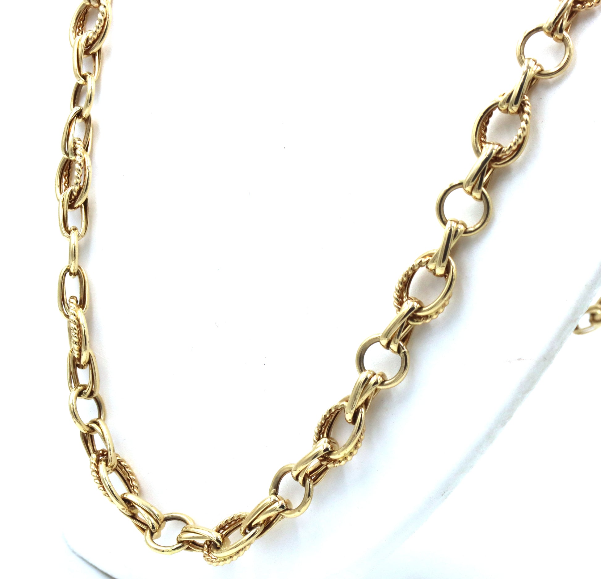 14kt Yellow gold double oval link chain necklace