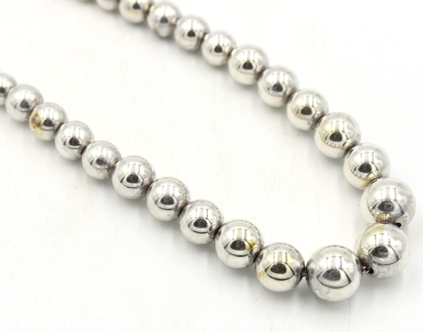 Tiffany & Co Hardware Graduated ball necklace