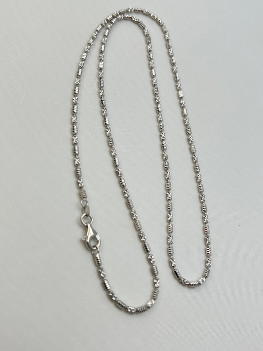 925 Sterling Silver Shimmering Ice Barrel Chain Necklace