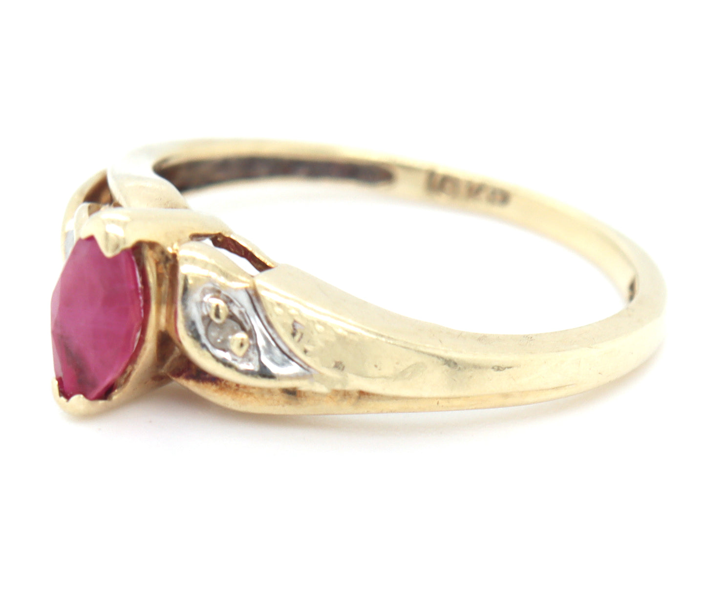 10kt Yellow gold marquise ruby ring