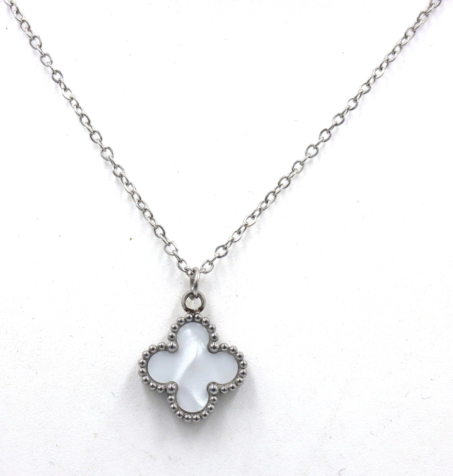 Stainless steel clover pendant on chain