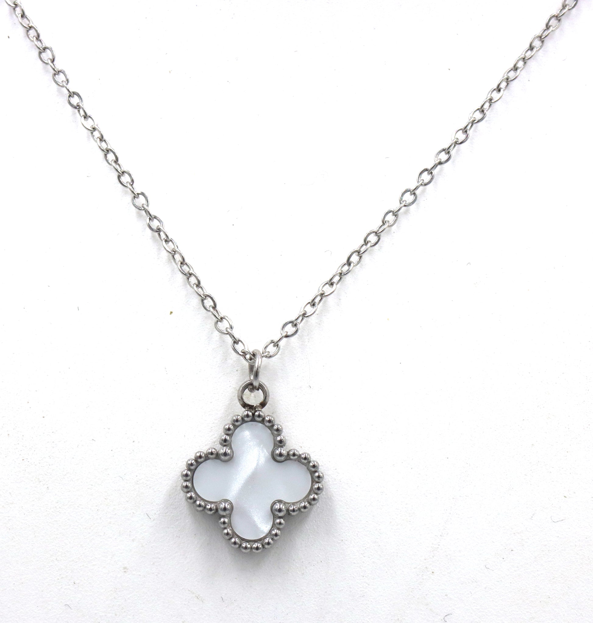 Stainless steel clover pendant on chain