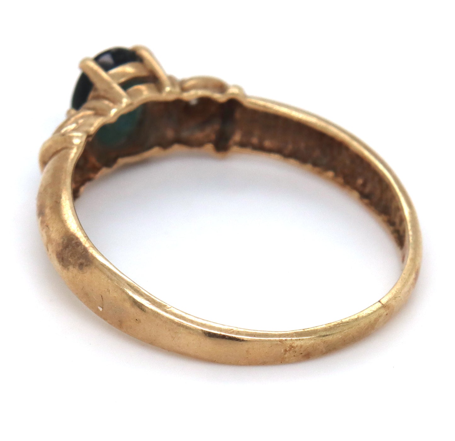 10kt Yellow gold blue sapphire ring