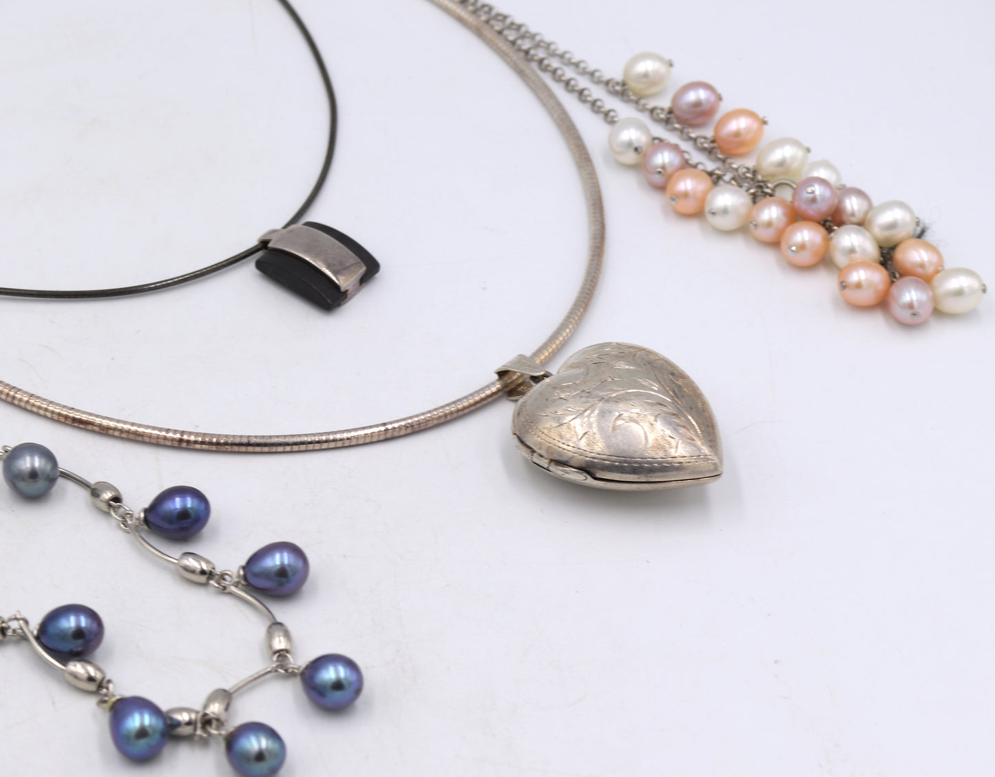 Group lot of vintage 925 sterling silver jewelry