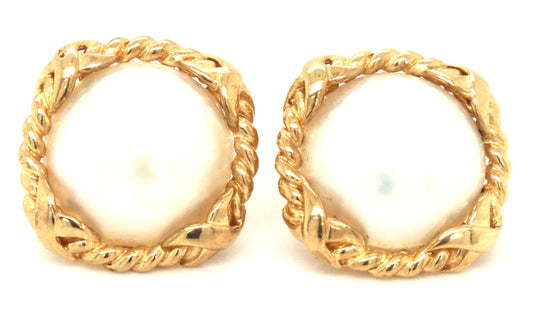 14KT Yellow Gold Stud Centra Iridecent Pear Cabochons Farmed by  Rope twisted Border