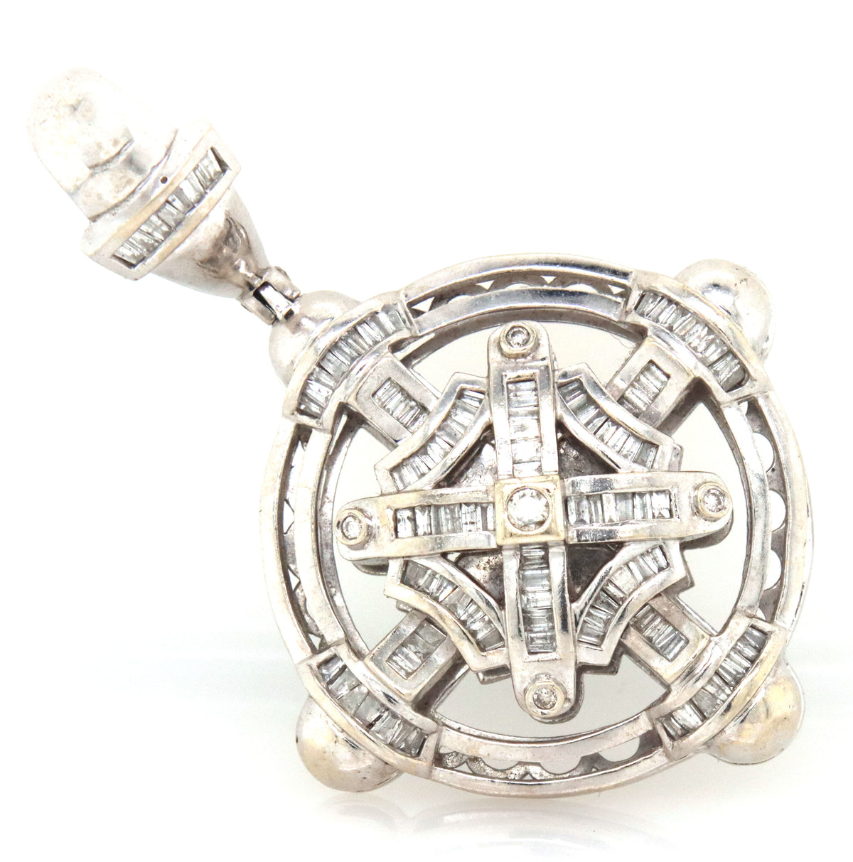 14kt White gold round brilliant and emerald cut diamond pendant