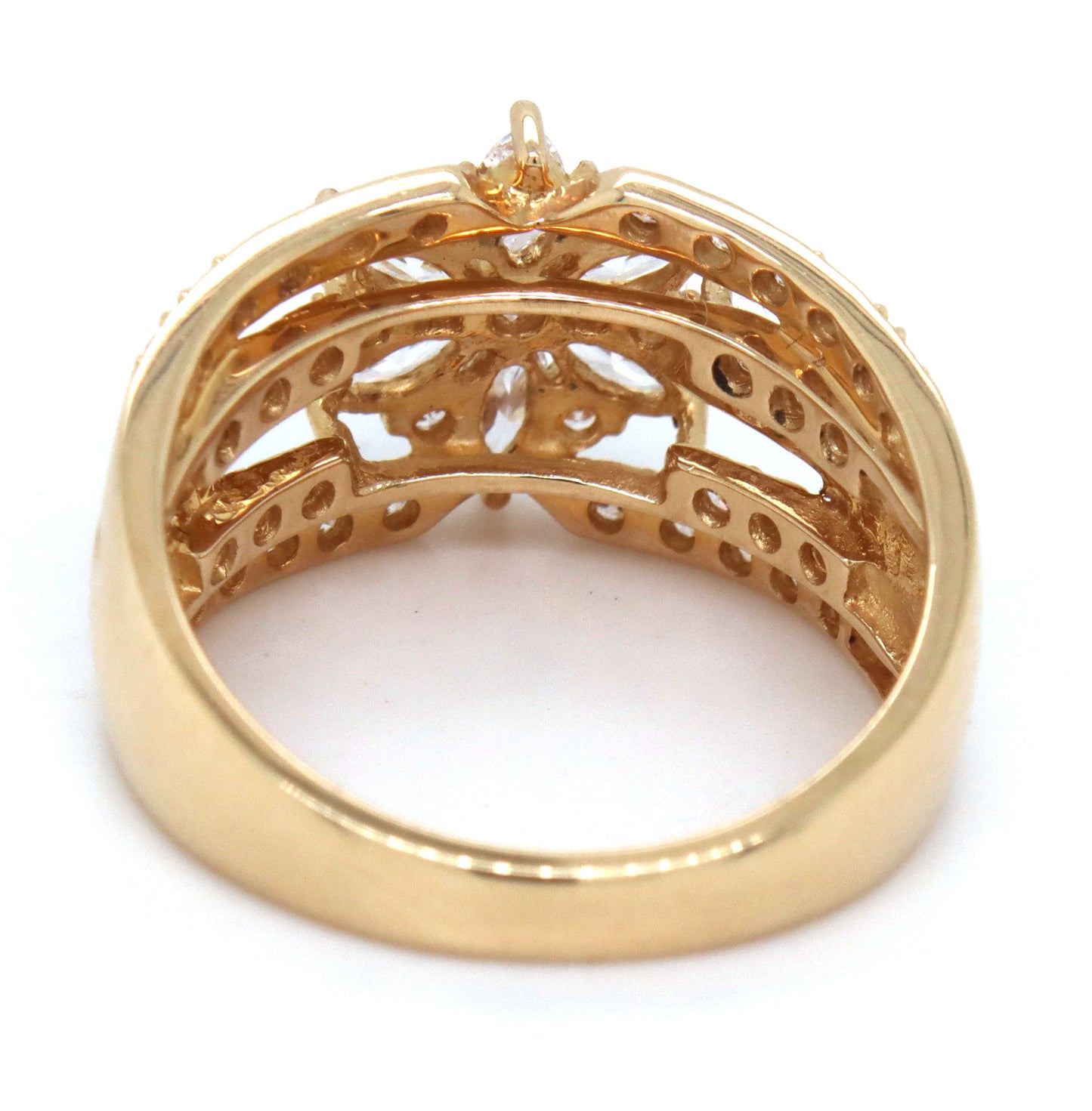 14kt Yellow gold cubic zirconia flower design ring