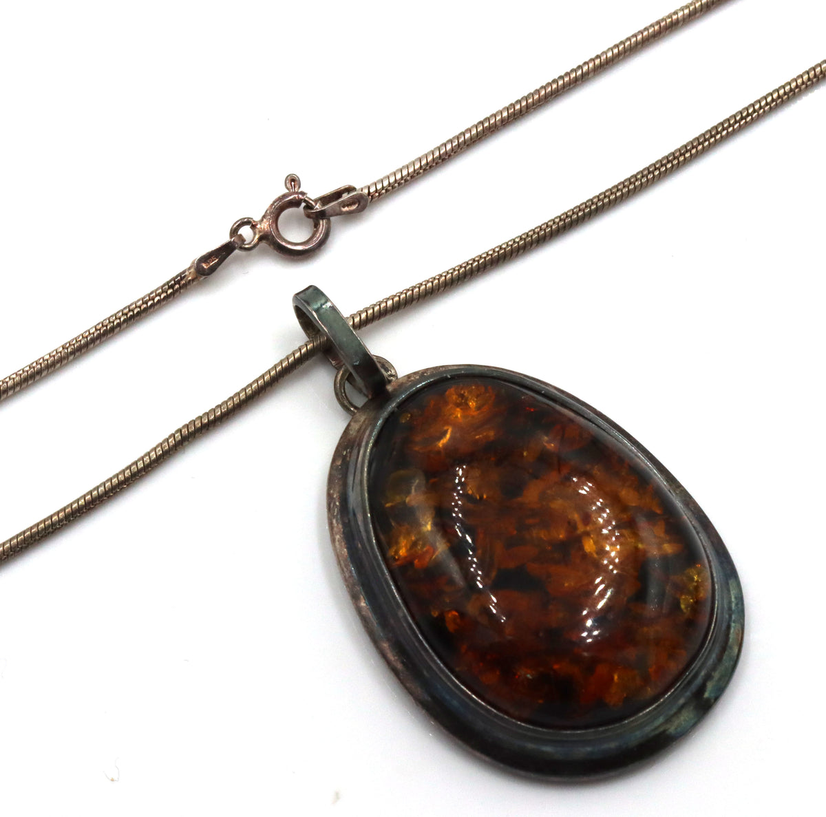 Vintage 925 sterling silver Amber pendant on chain