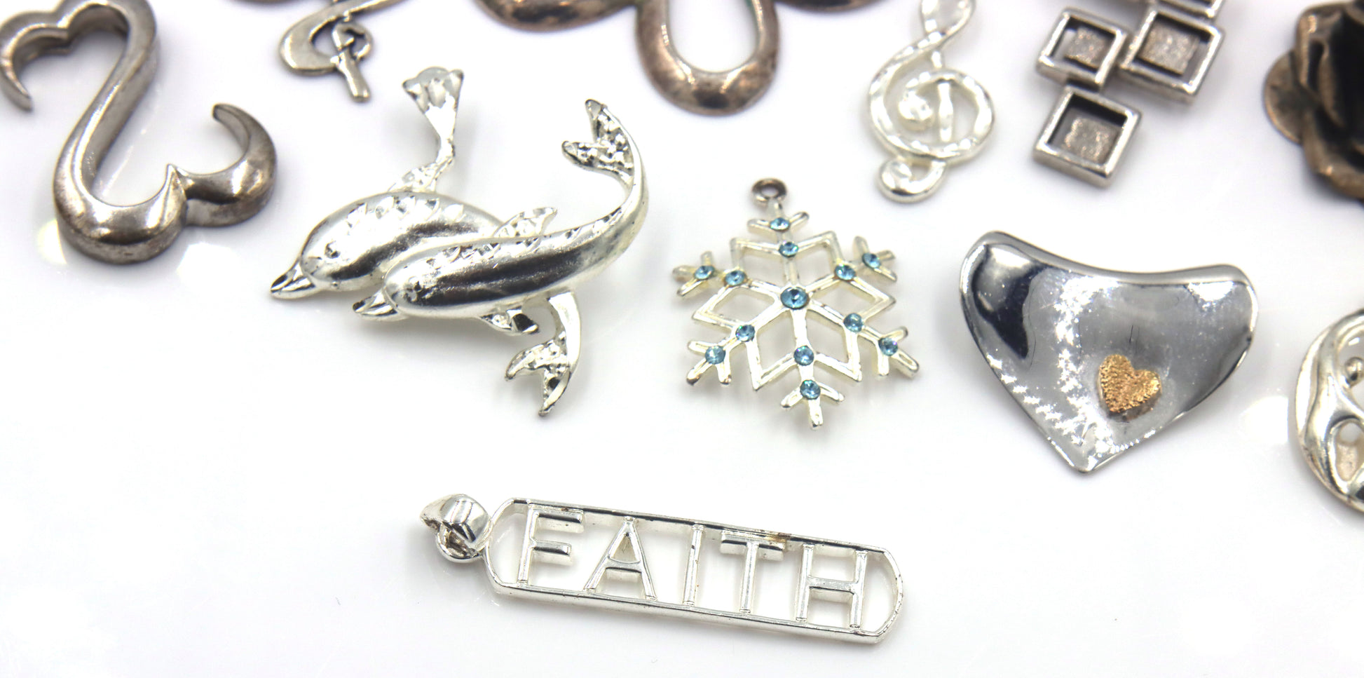 Lot of vintage 925 sterling silver pendants