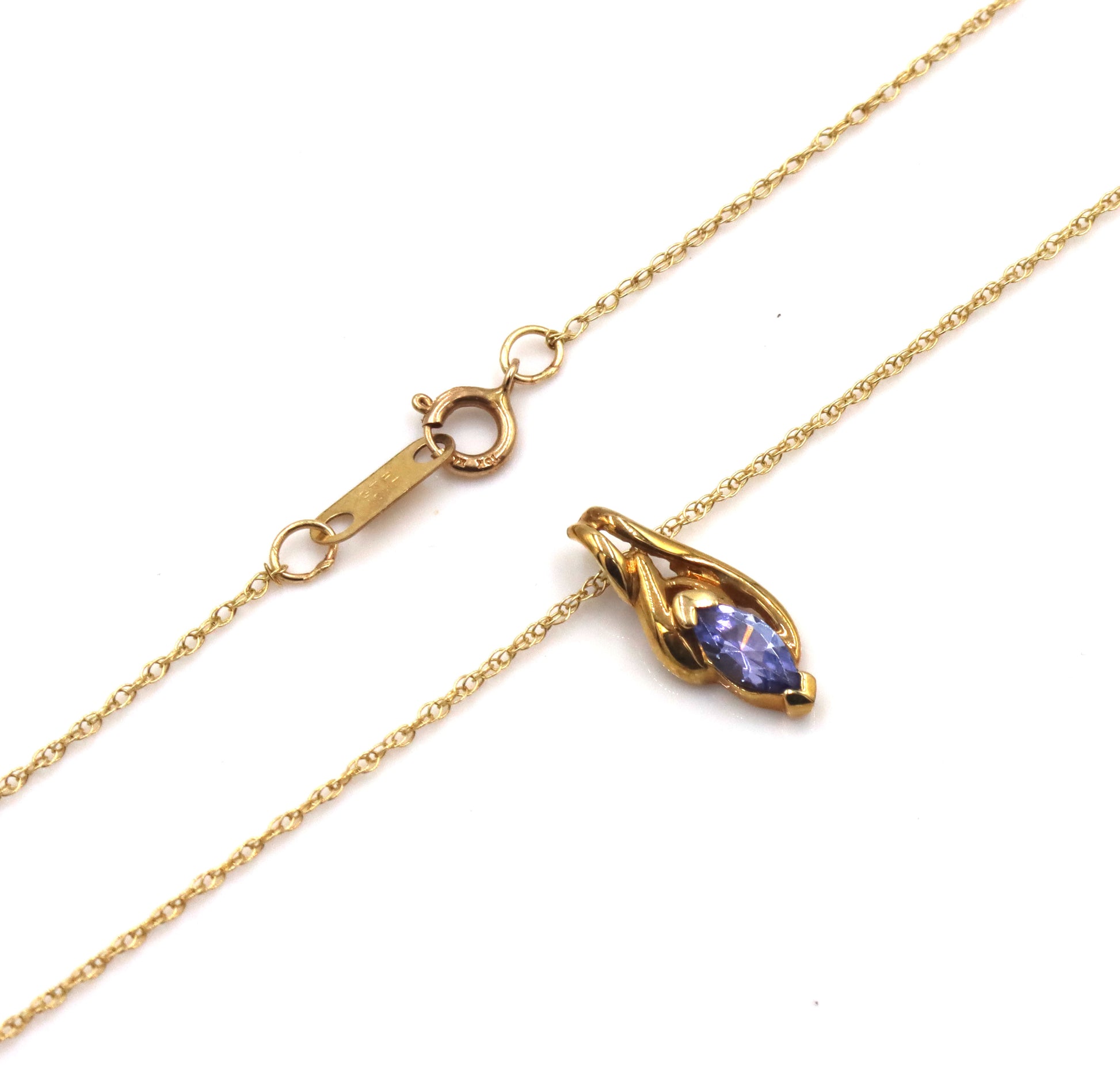 10kt Yellow gold Tanzanite pendant on chain necklace with matching earrings